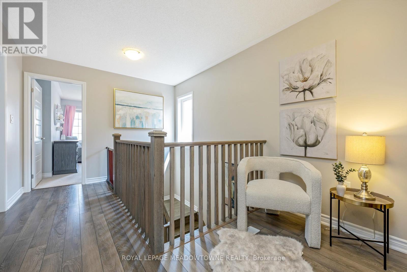 












307 YATES DRIVE

,
Milton,




Ontario
L9T2Y4

