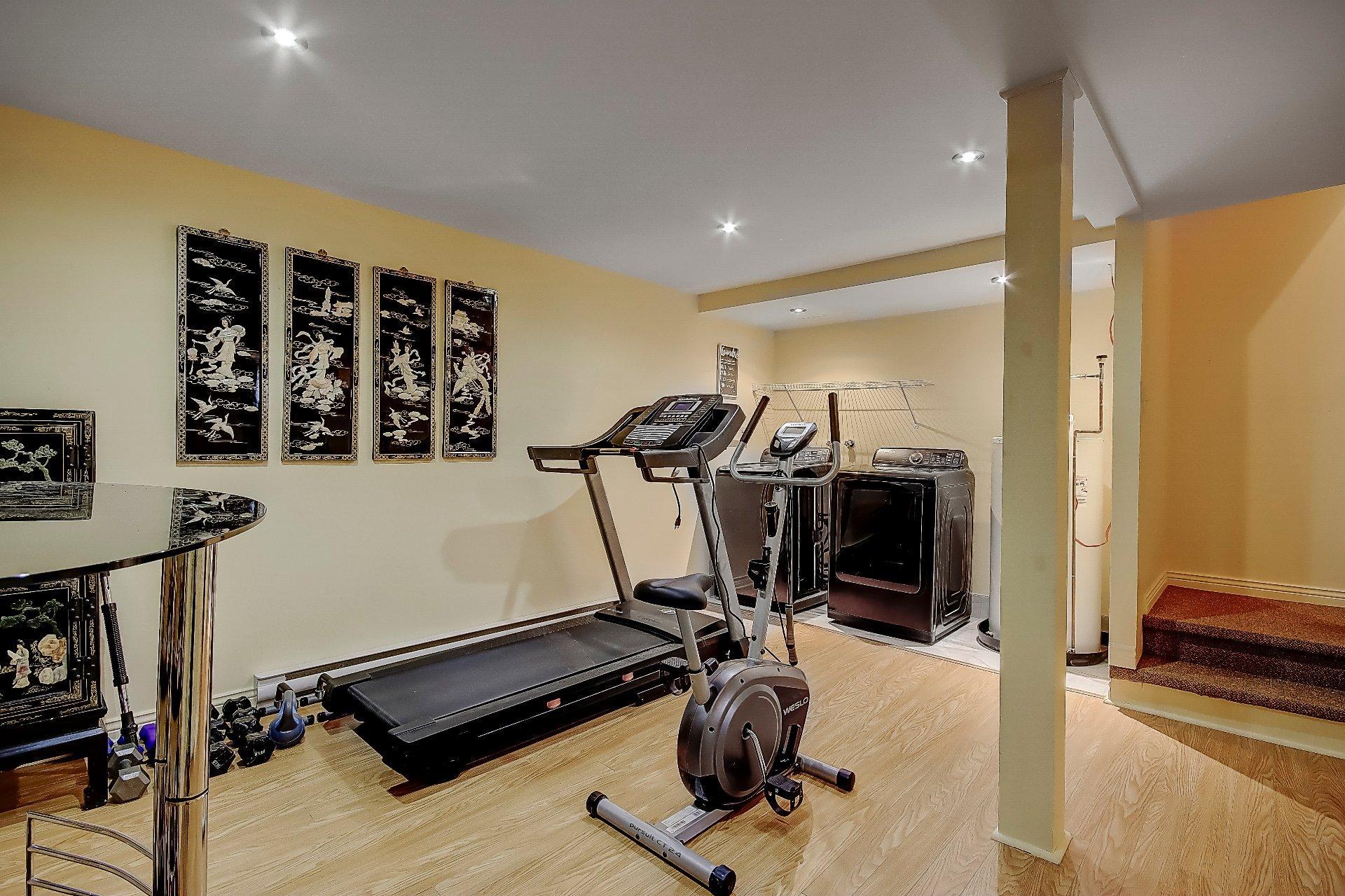 









117


Rue Lalemant

,
Longueuil (Le Vieux-Longueuil),




QC
J4G1V2

