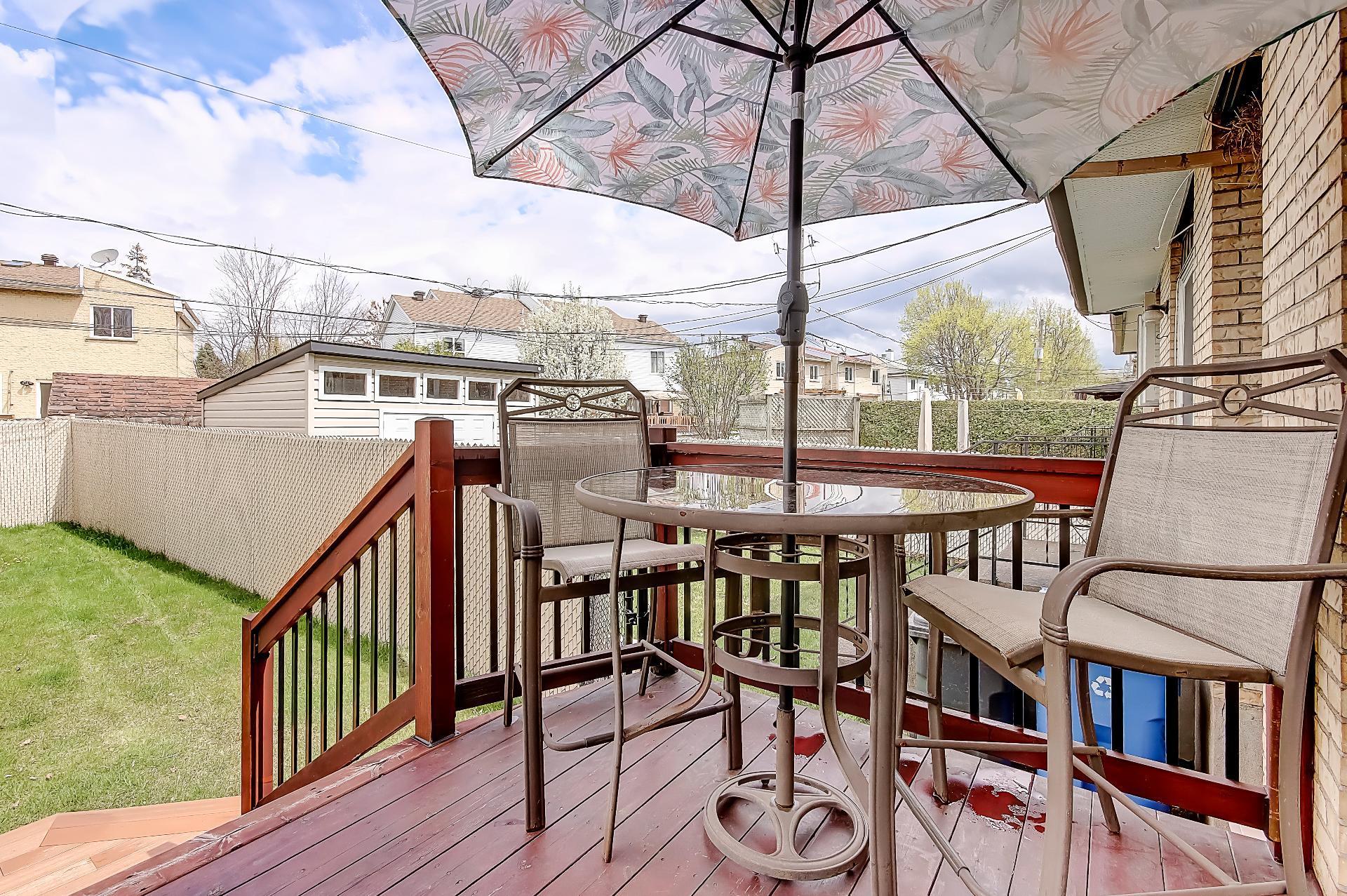 









117


Rue Lalemant

,
Longueuil (Le Vieux-Longueuil),




QC
J4G1V2

