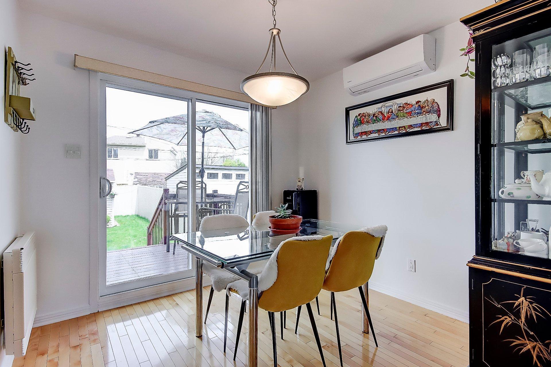 









117


Rue Lalemant

,
Longueuil (Le Vieux-Longueuil),




QC
J4G1V2

