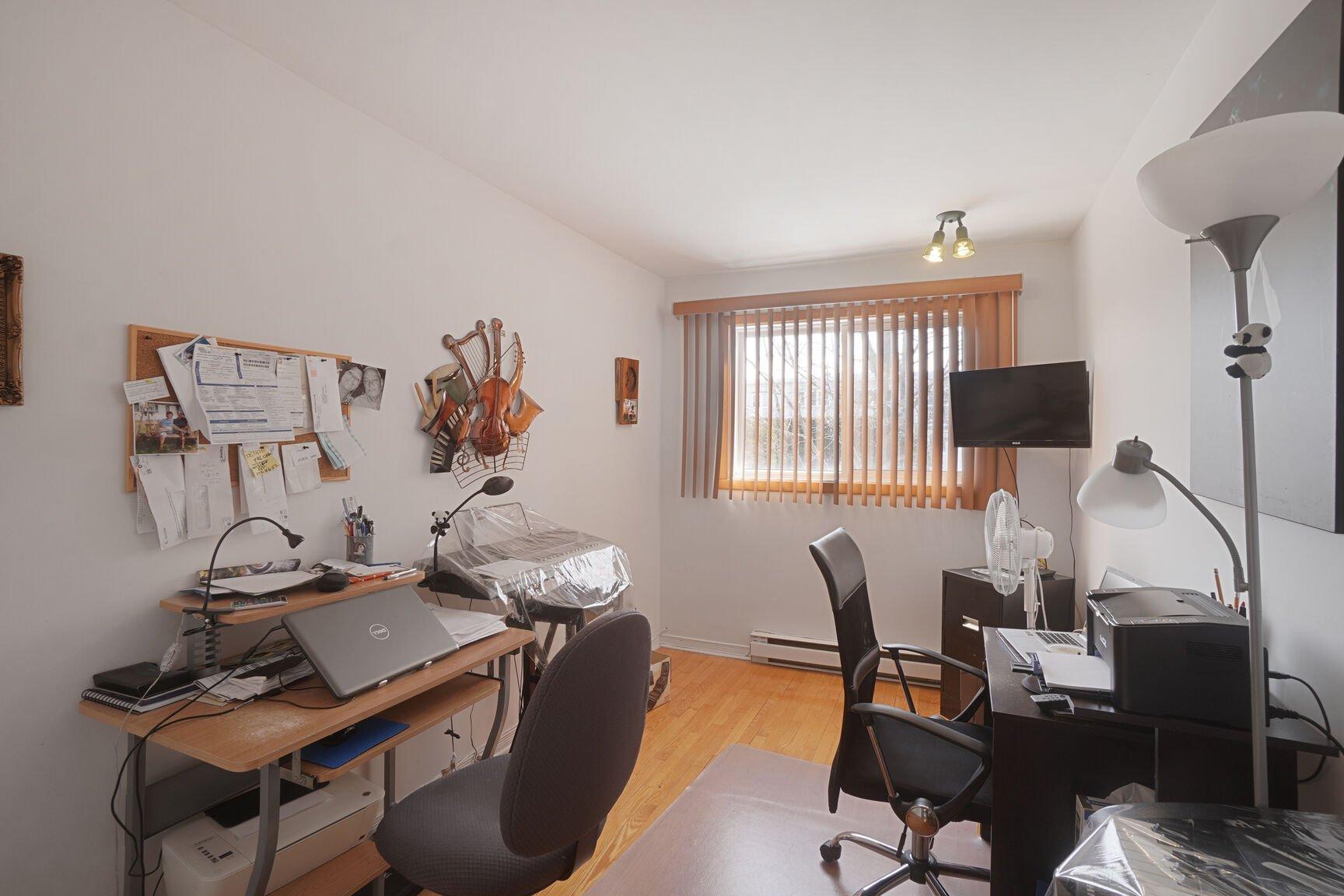 









2915

 - 2919


Rue Dugas

,
Longueuil (Le Vieux-Longueuil),




QC
J4L3L6

