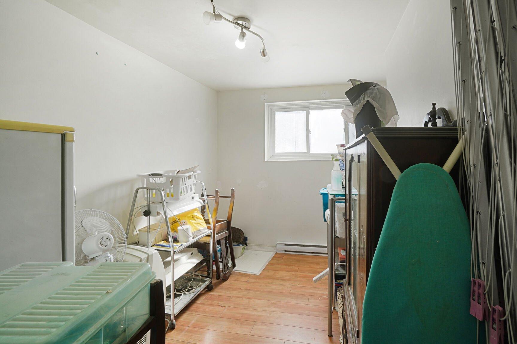 









2915

 - 2919


Rue Dugas

,
Longueuil (Le Vieux-Longueuil),




QC
J4L3L6

