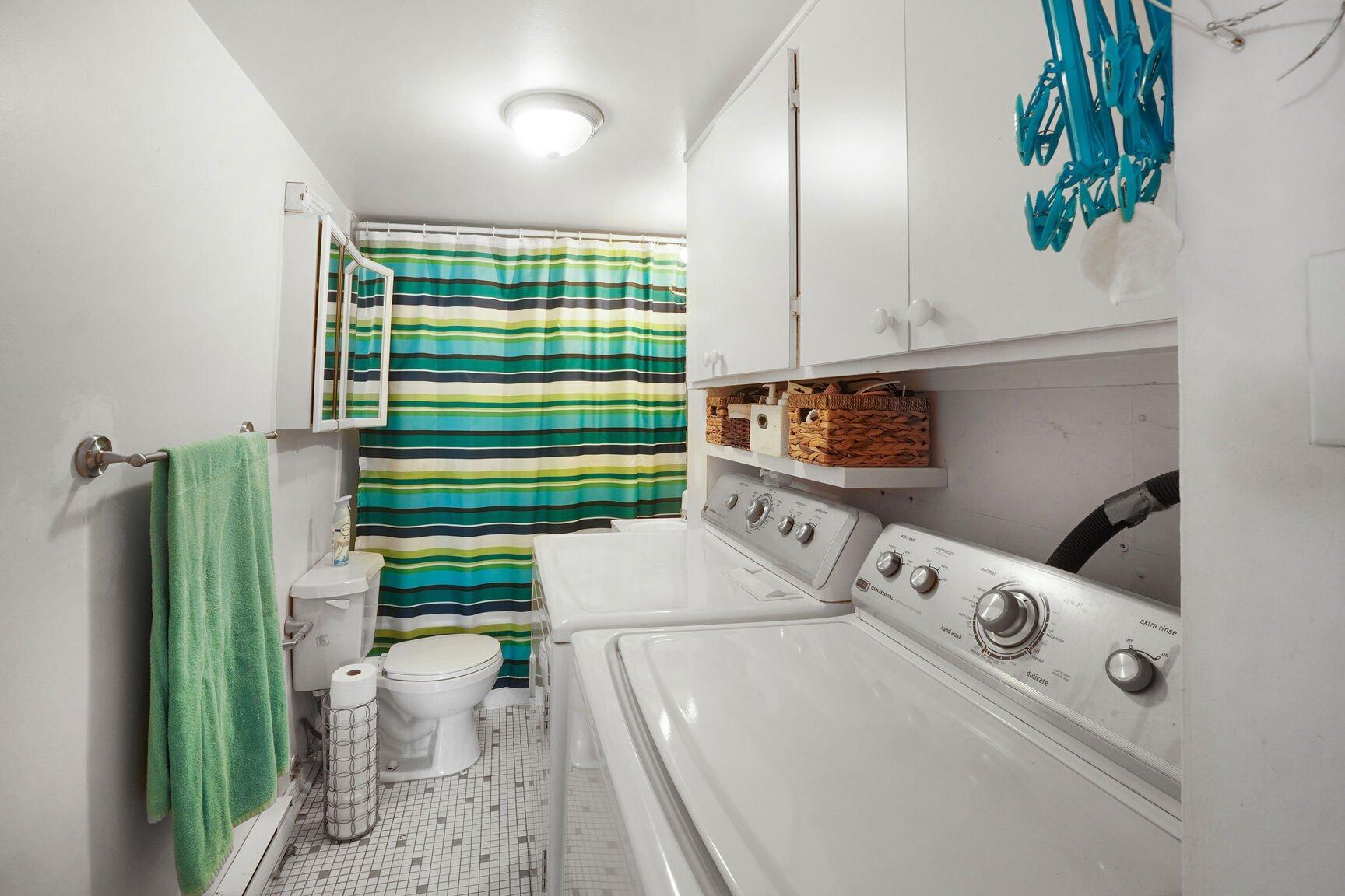 









2915

 - 2919


Rue Dugas

,
Longueuil (Le Vieux-Longueuil),




QC
J4L3L6

