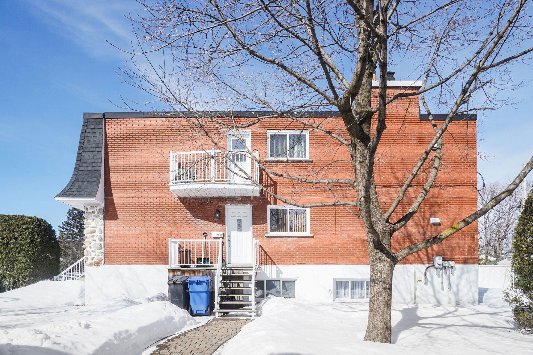 









2915

 - 2919


Rue Dugas

,
Longueuil (Le Vieux-Longueuil),




QC
J4L3L6

