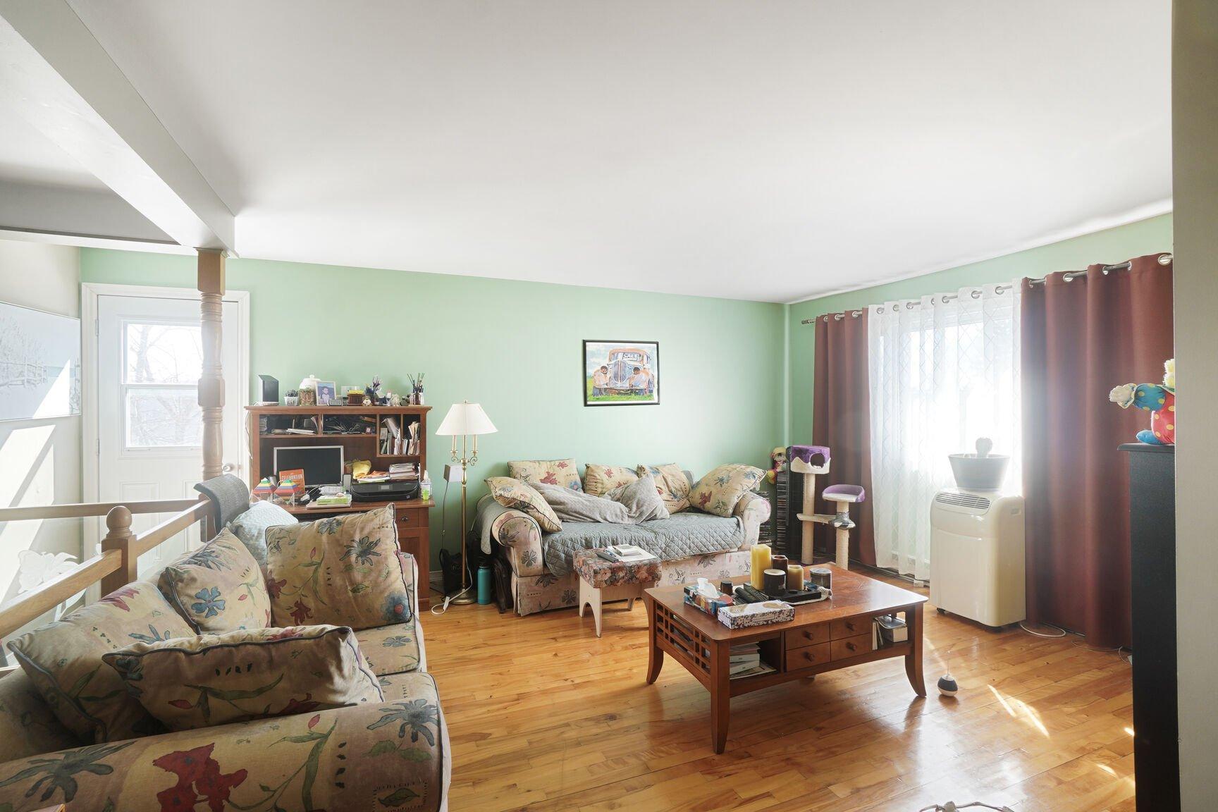 









2915

 - 2919


Rue Dugas

,
Longueuil (Le Vieux-Longueuil),




QC
J4L3L6

