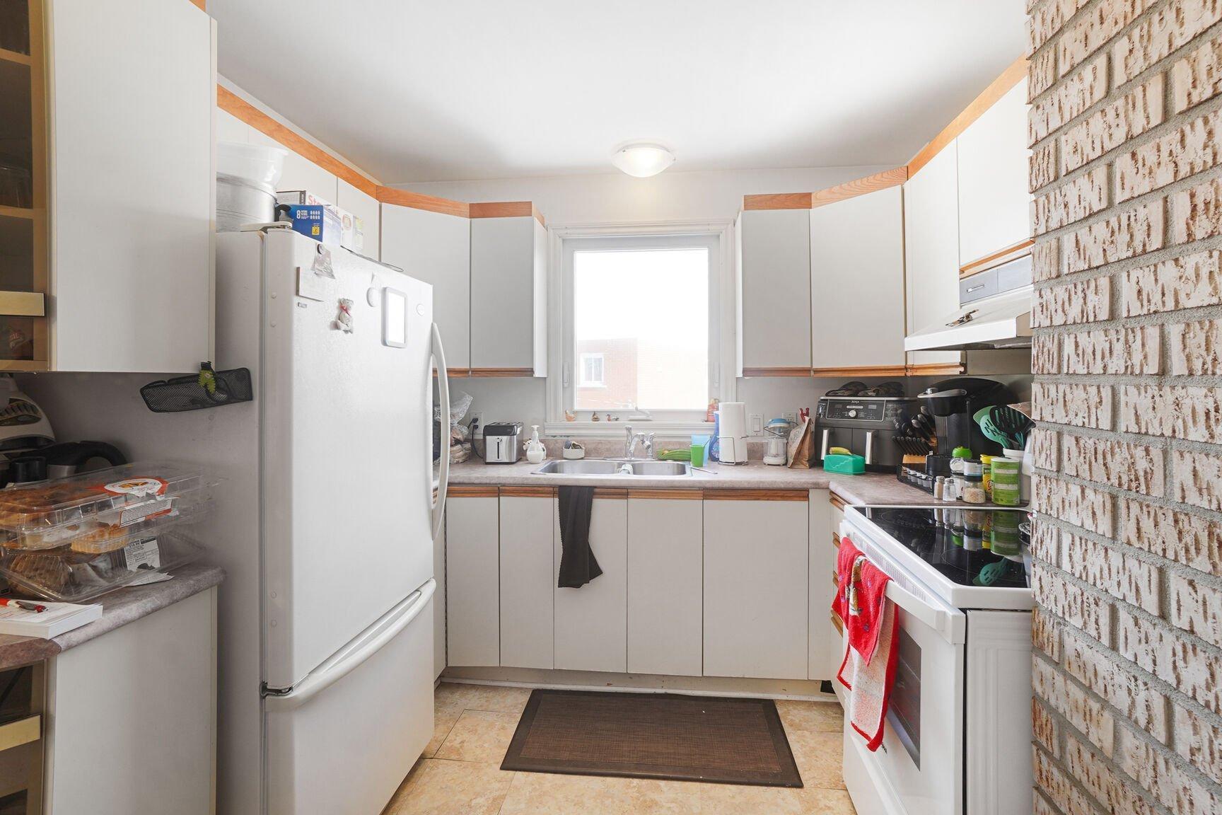 









2915

 - 2919


Rue Dugas

,
Longueuil (Le Vieux-Longueuil),




QC
J4L3L6

