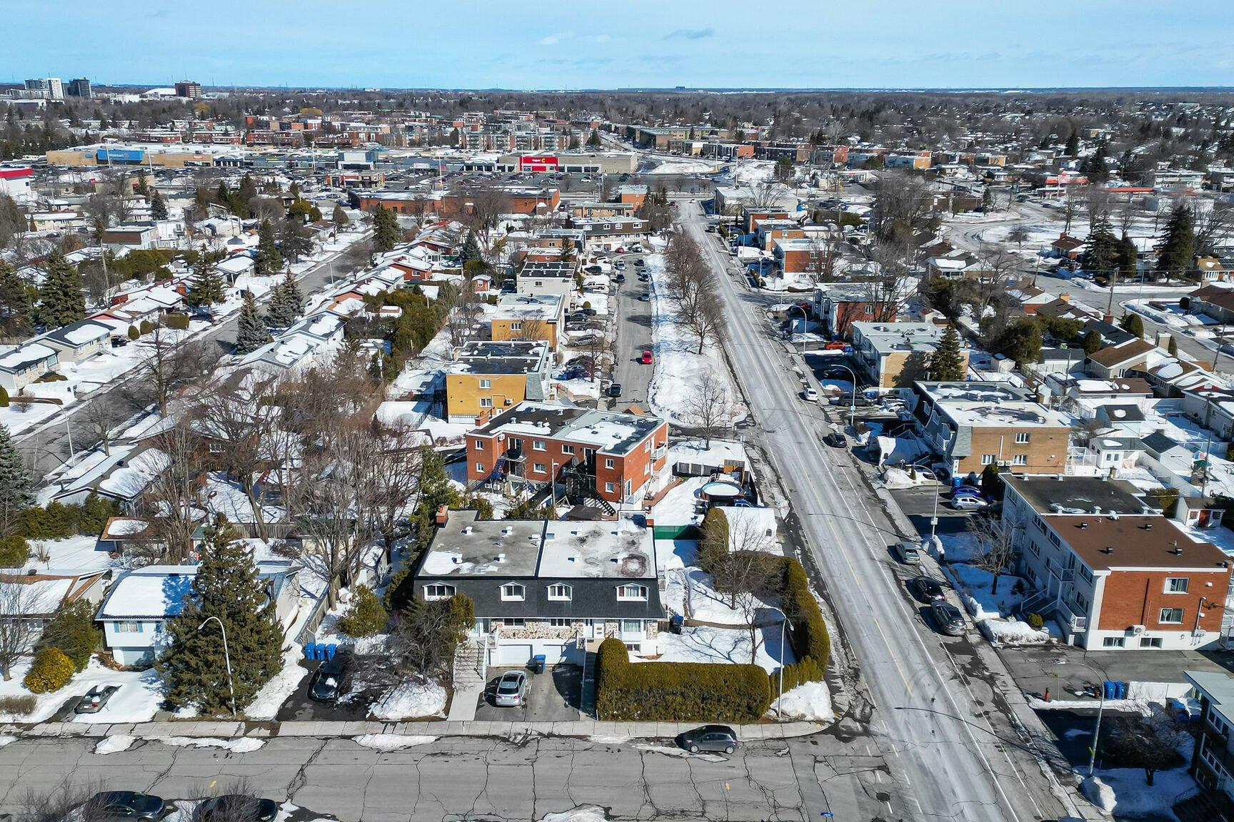 









2915

 - 2919


Rue Dugas

,
Longueuil (Le Vieux-Longueuil),




QC
J4L3L6

