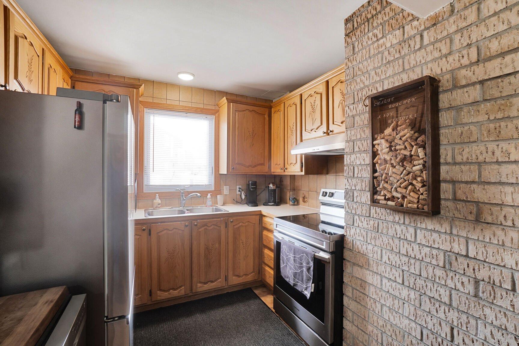 









2915

 - 2919


Rue Dugas

,
Longueuil (Le Vieux-Longueuil),




QC
J4L3L6

