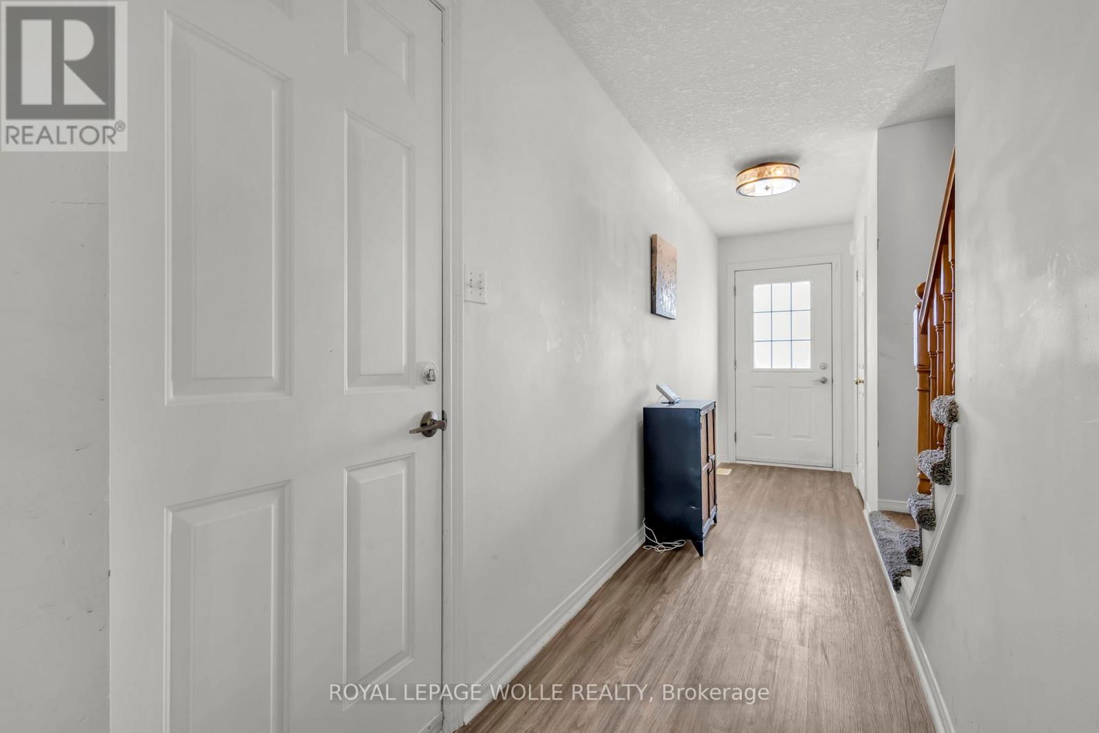 












18 DONNENWERTH DRIVE

,
Kitchener,




Ontario
N2E3X2

