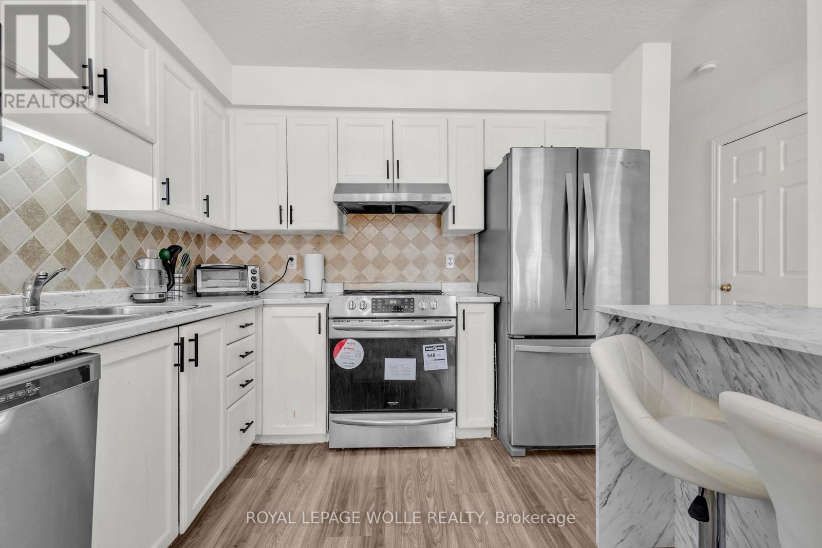 












18 DONNENWERTH DRIVE

,
Kitchener,




Ontario
N2E3X2


