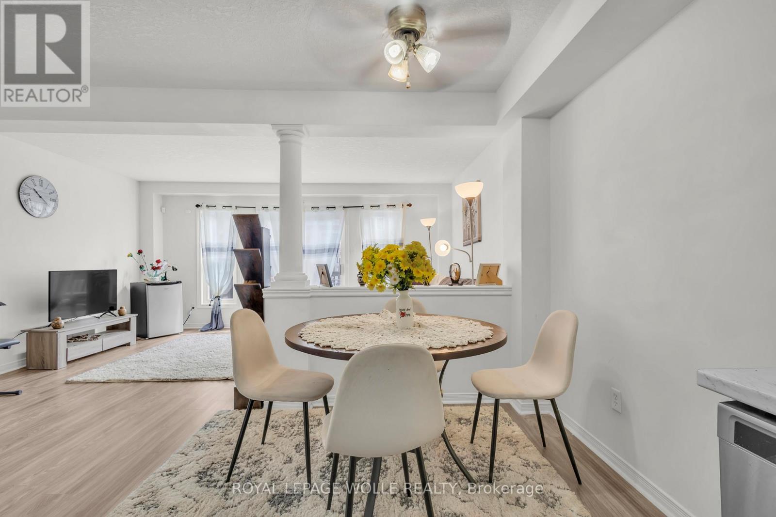












18 DONNENWERTH DRIVE

,
Kitchener,




Ontario
N2E3X2

