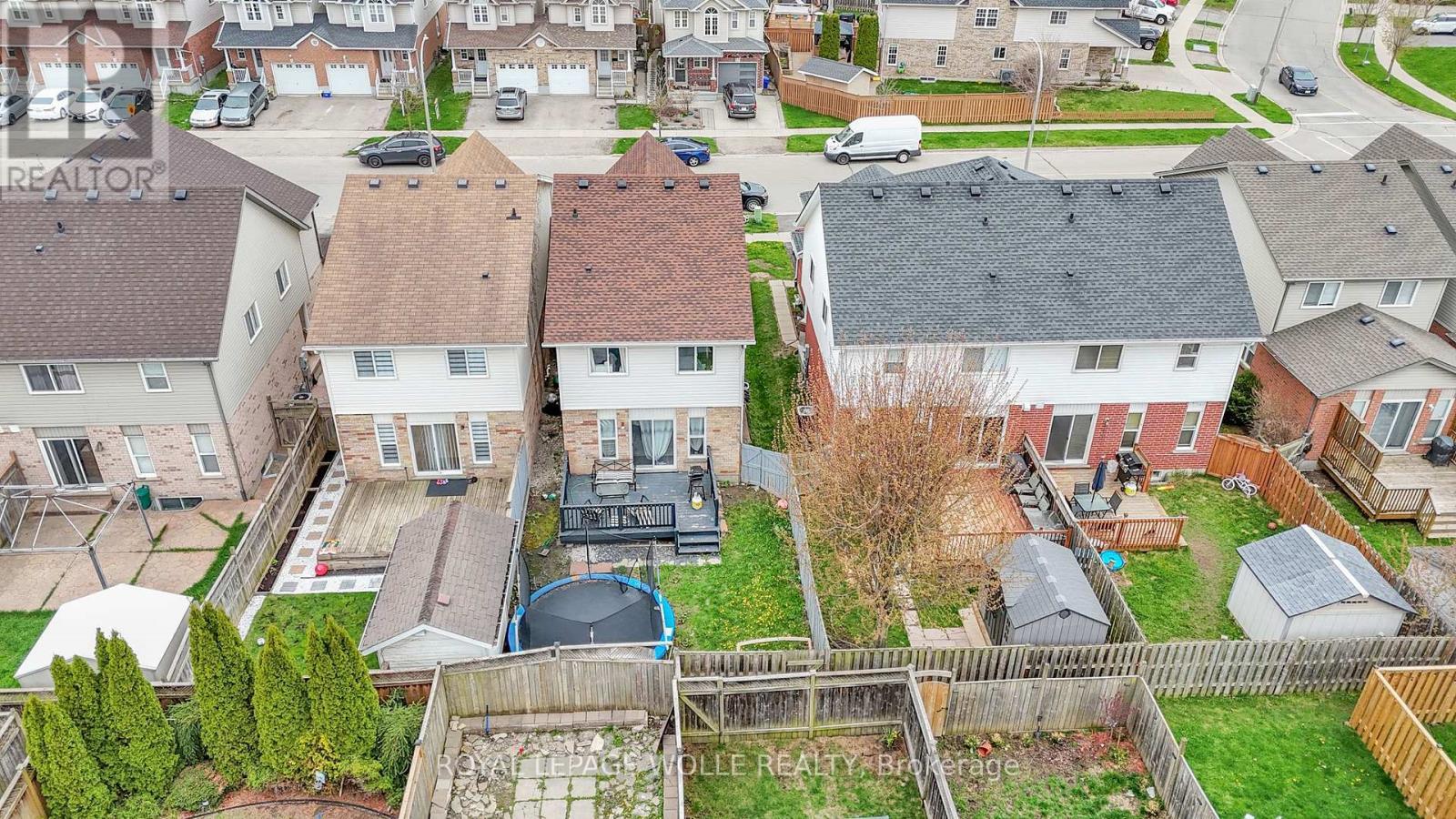 












18 DONNENWERTH DRIVE

,
Kitchener,




Ontario
N2E3X2

