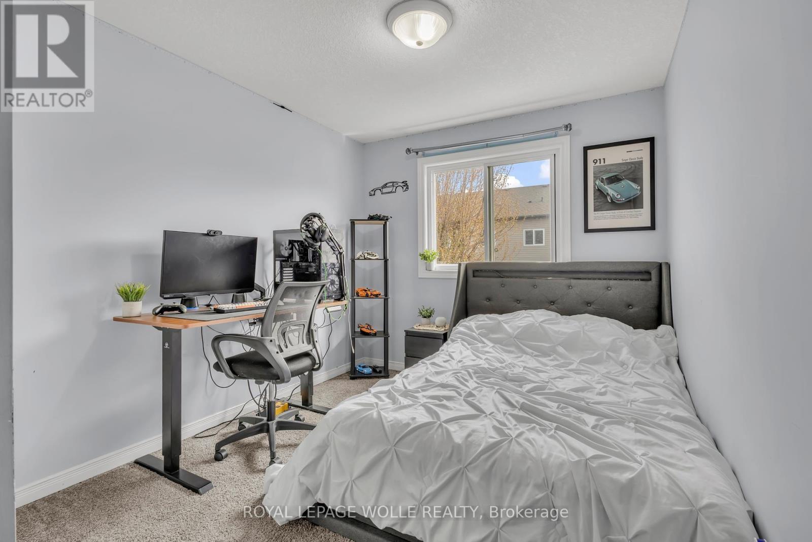 












18 DONNENWERTH DRIVE

,
Kitchener,




Ontario
N2E3X2

