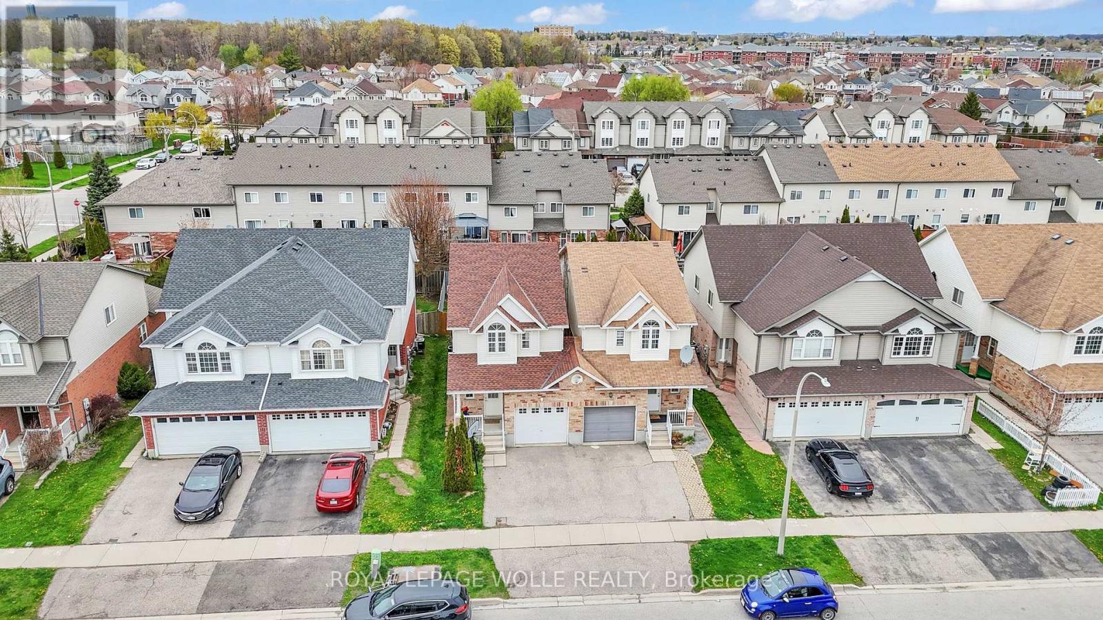 












18 DONNENWERTH DRIVE

,
Kitchener,




Ontario
N2E3X2

