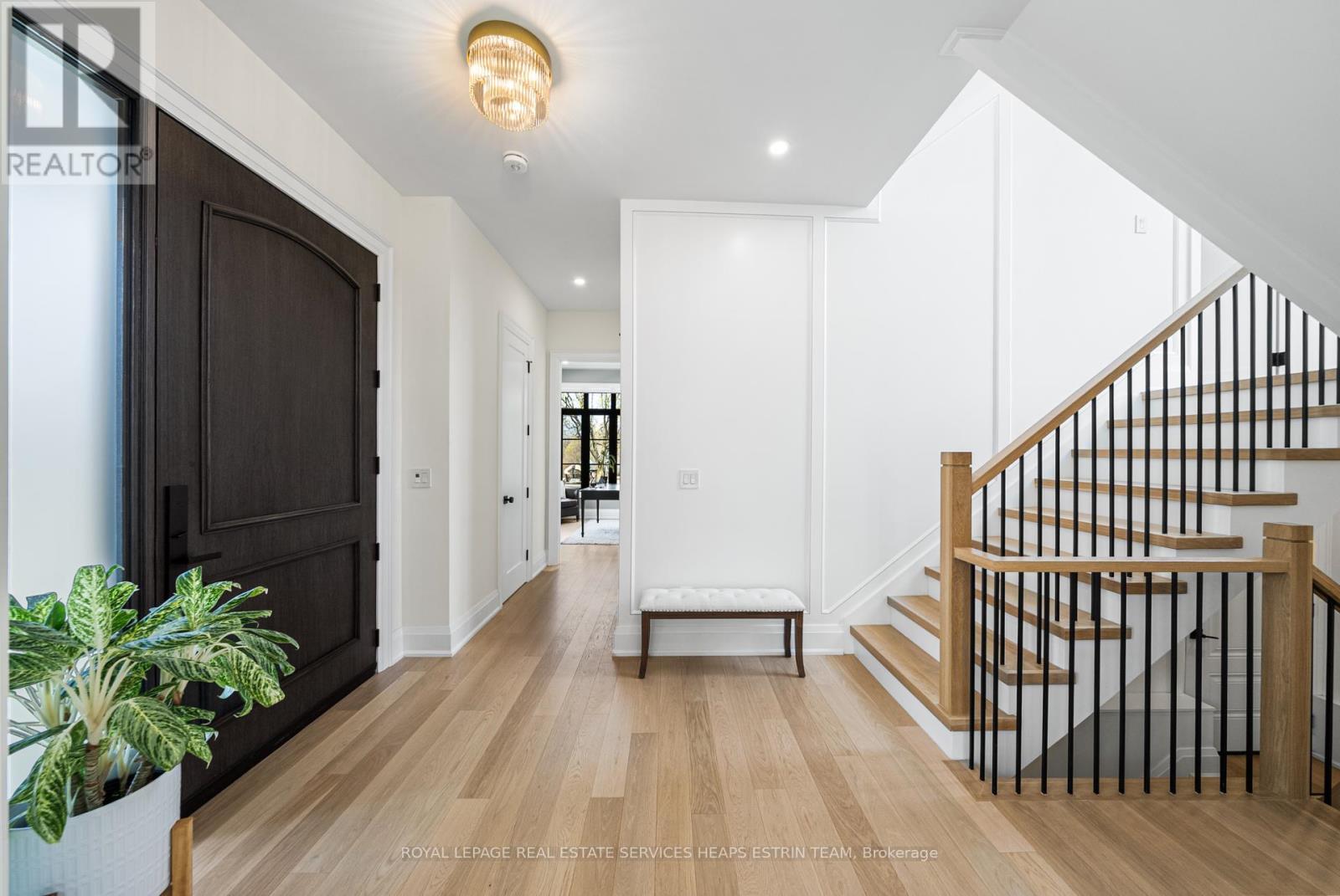 












5 TAYLOR DRIVE

,
Toronto,




Ontario
M4C3B4

