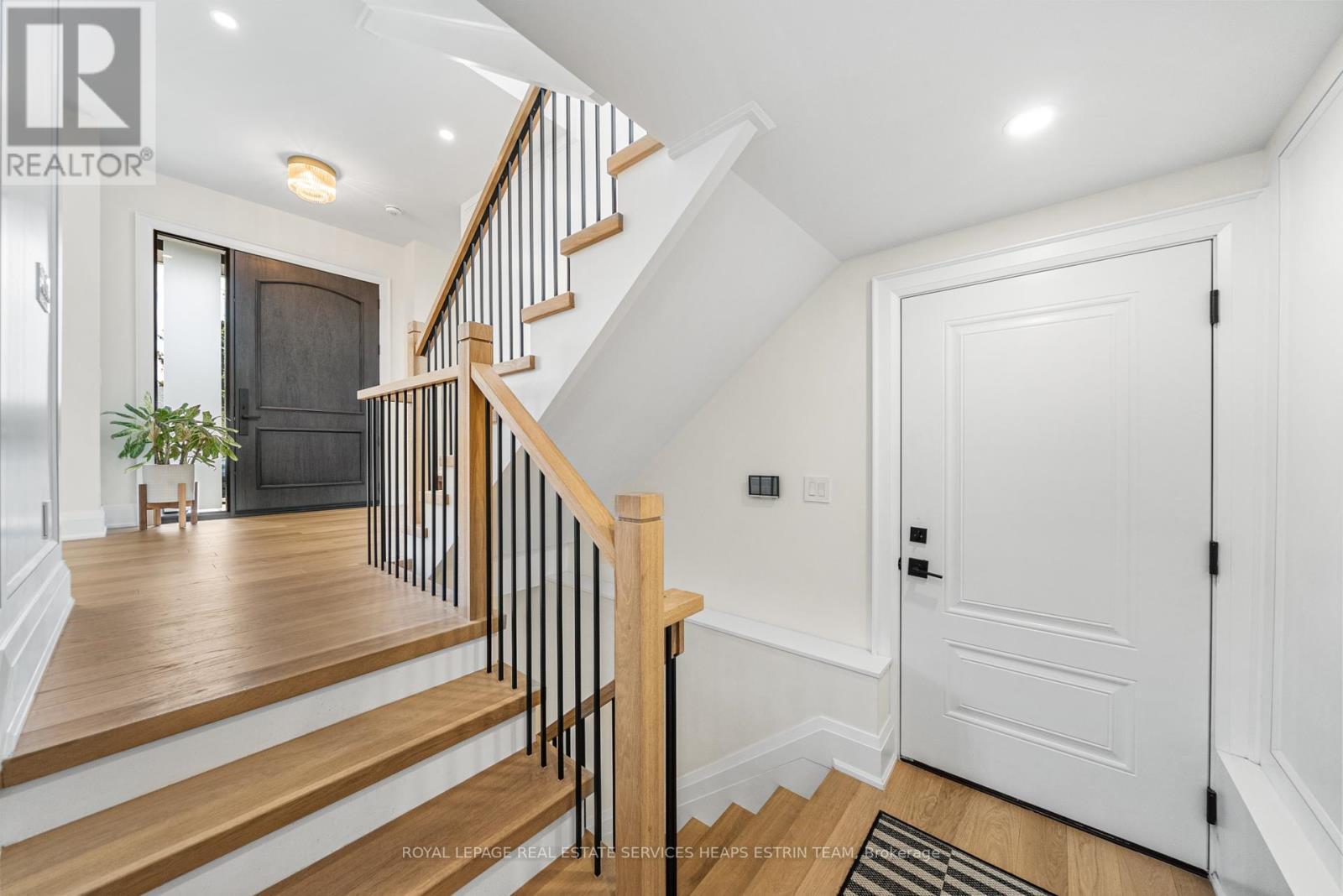 












5 TAYLOR DRIVE

,
Toronto,




Ontario
M4C3B4

