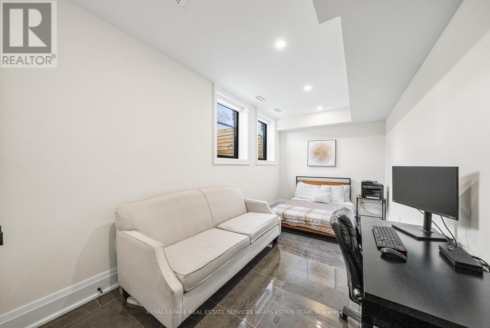 












5 TAYLOR DRIVE

,
Toronto,




Ontario
M4C3B4

