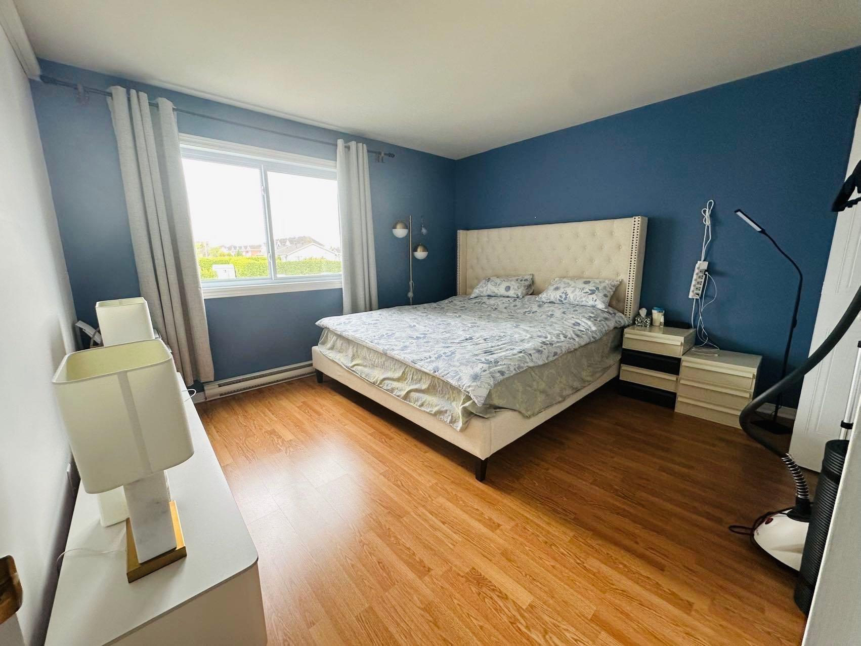 









9880


Crois. Rochelle

,
Brossard,




QC
J4X2W8

