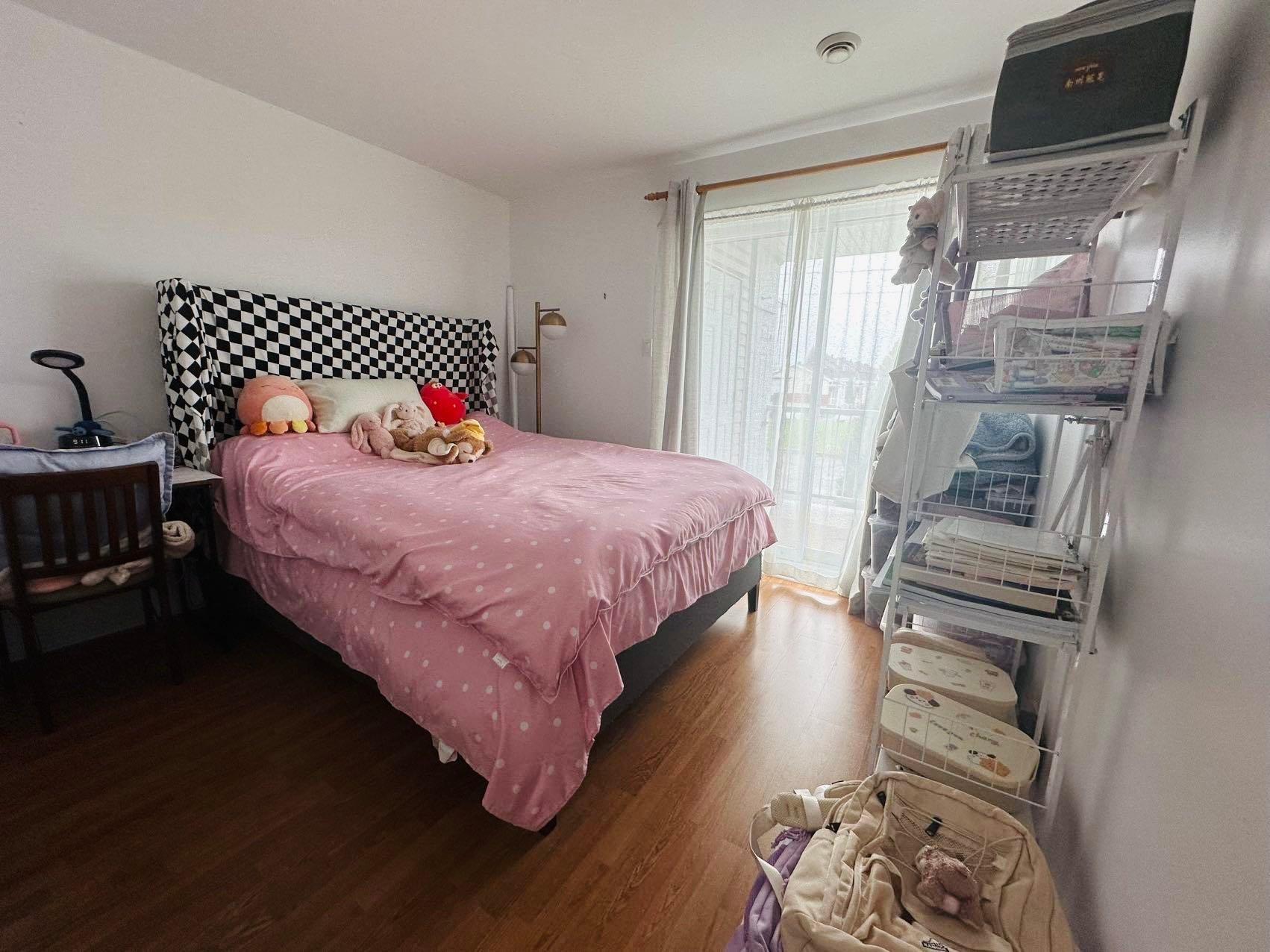 









9880


Crois. Rochelle

,
Brossard,




QC
J4X2W8

