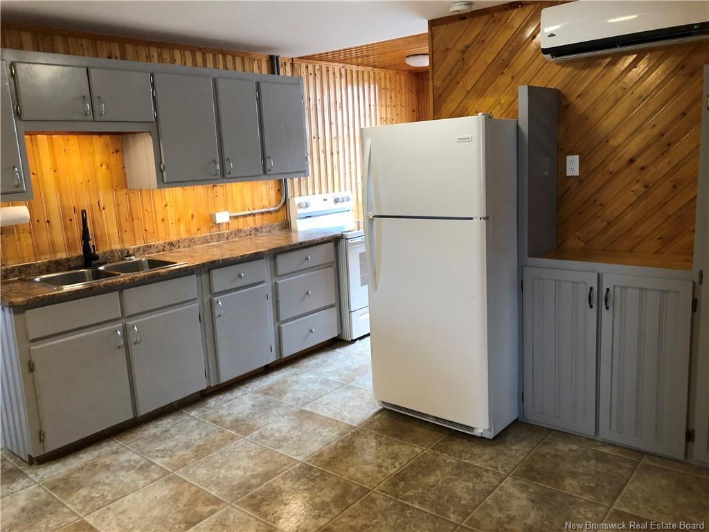 









42


Peter

ST,
Sussex,




NB
E4E 2J6

