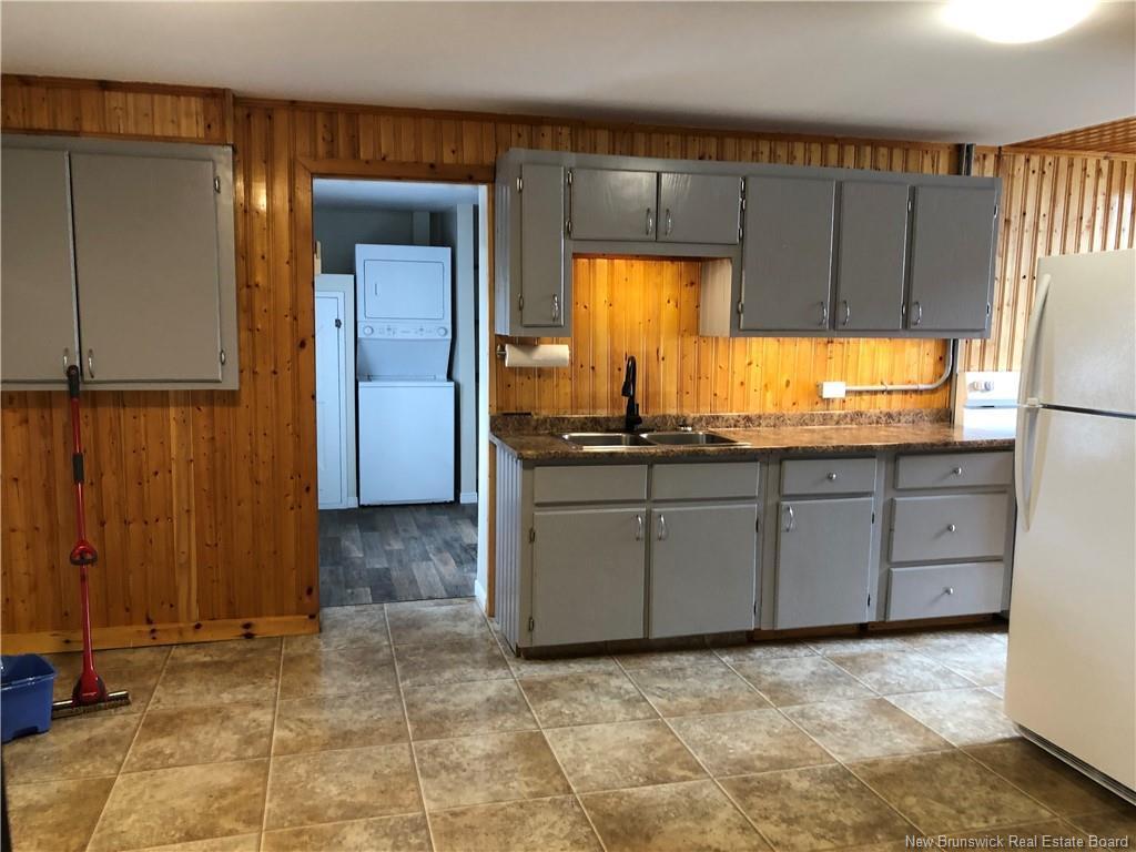 









42


Peter

ST,
Sussex,




NB
E4E 2J6

