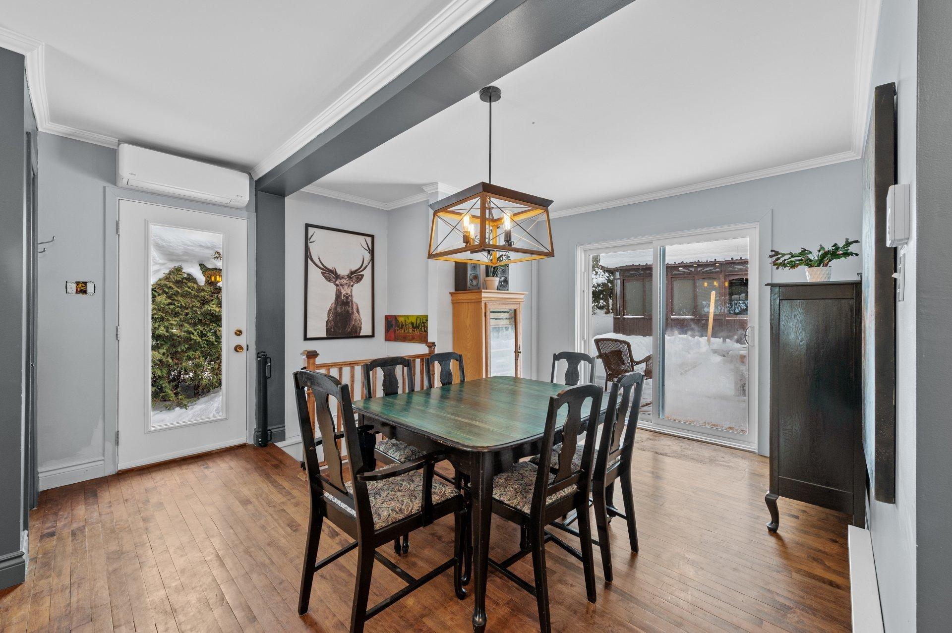 









32


Av. Byette

,
Sainte-Agathe-des-Monts,




QC
J8C2R4

