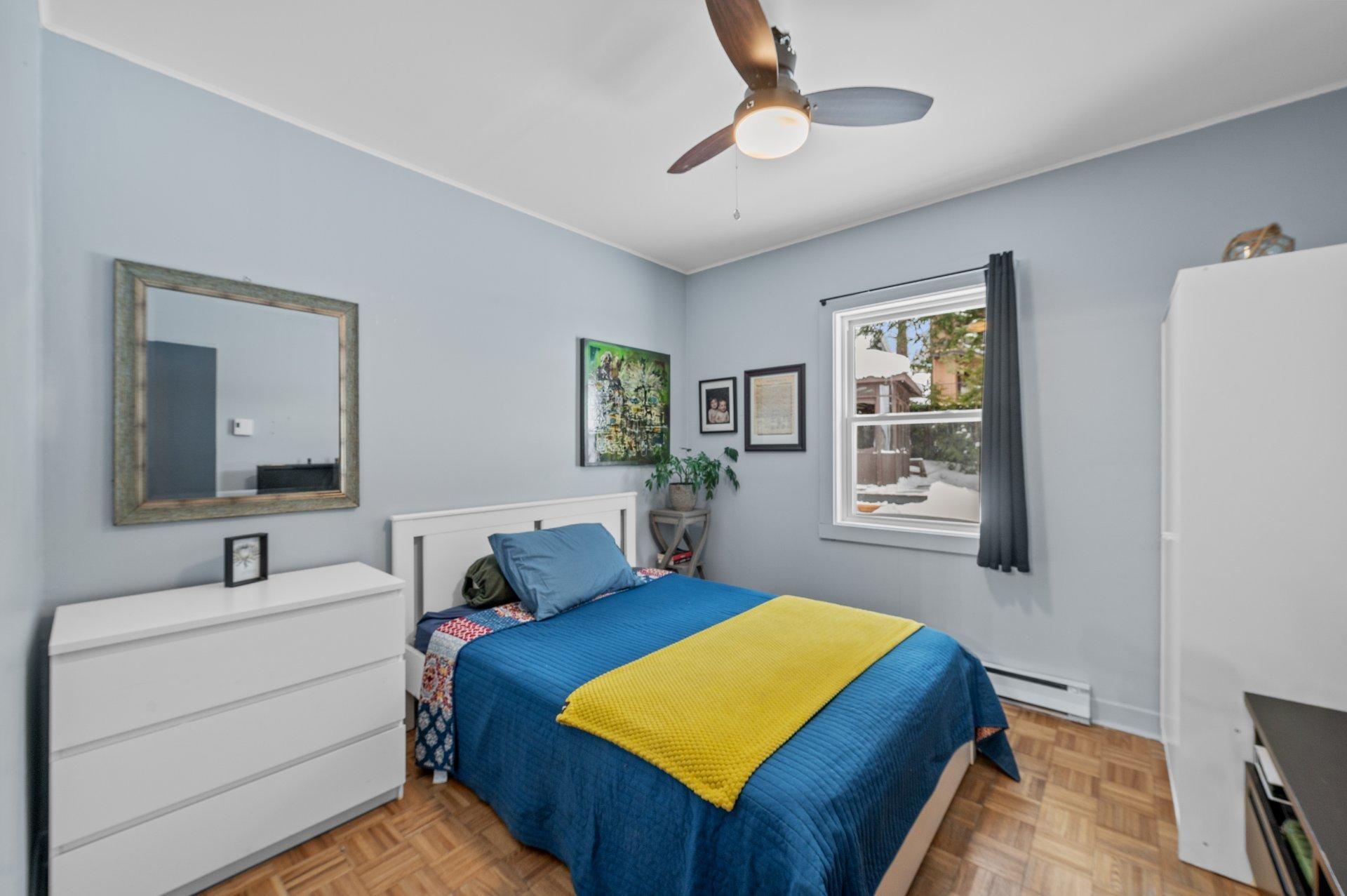 









32


Av. Byette

,
Sainte-Agathe-des-Monts,




QC
J8C2R4

