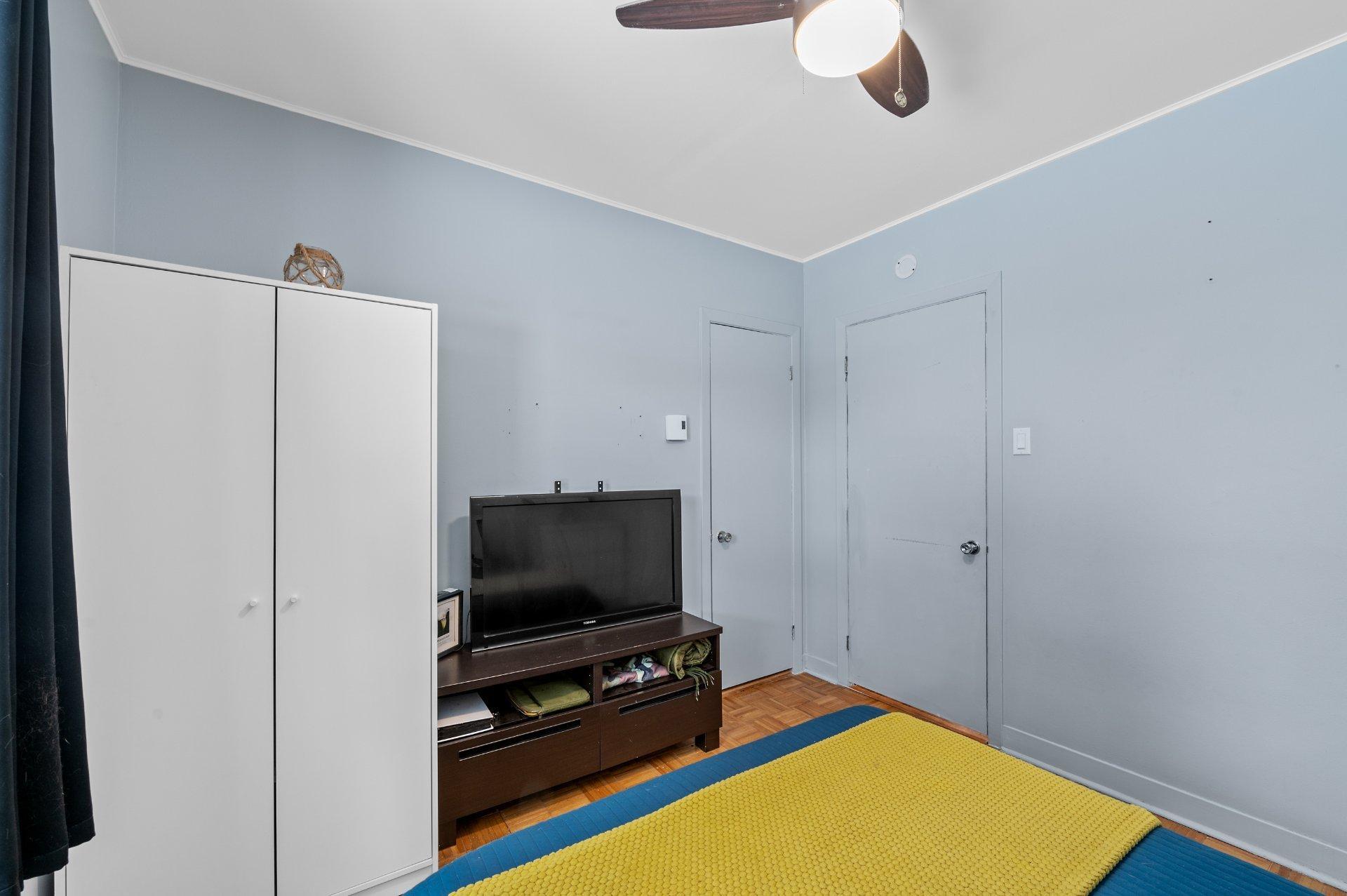 









32


Av. Byette

,
Sainte-Agathe-des-Monts,




QC
J8C2R4

