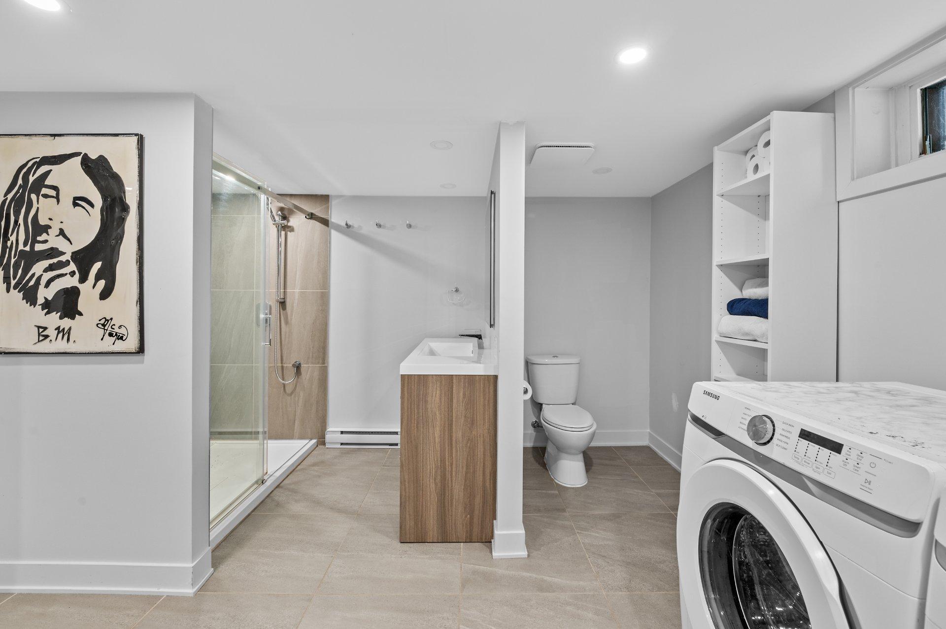 









32


Av. Byette

,
Sainte-Agathe-des-Monts,




QC
J8C2R4

