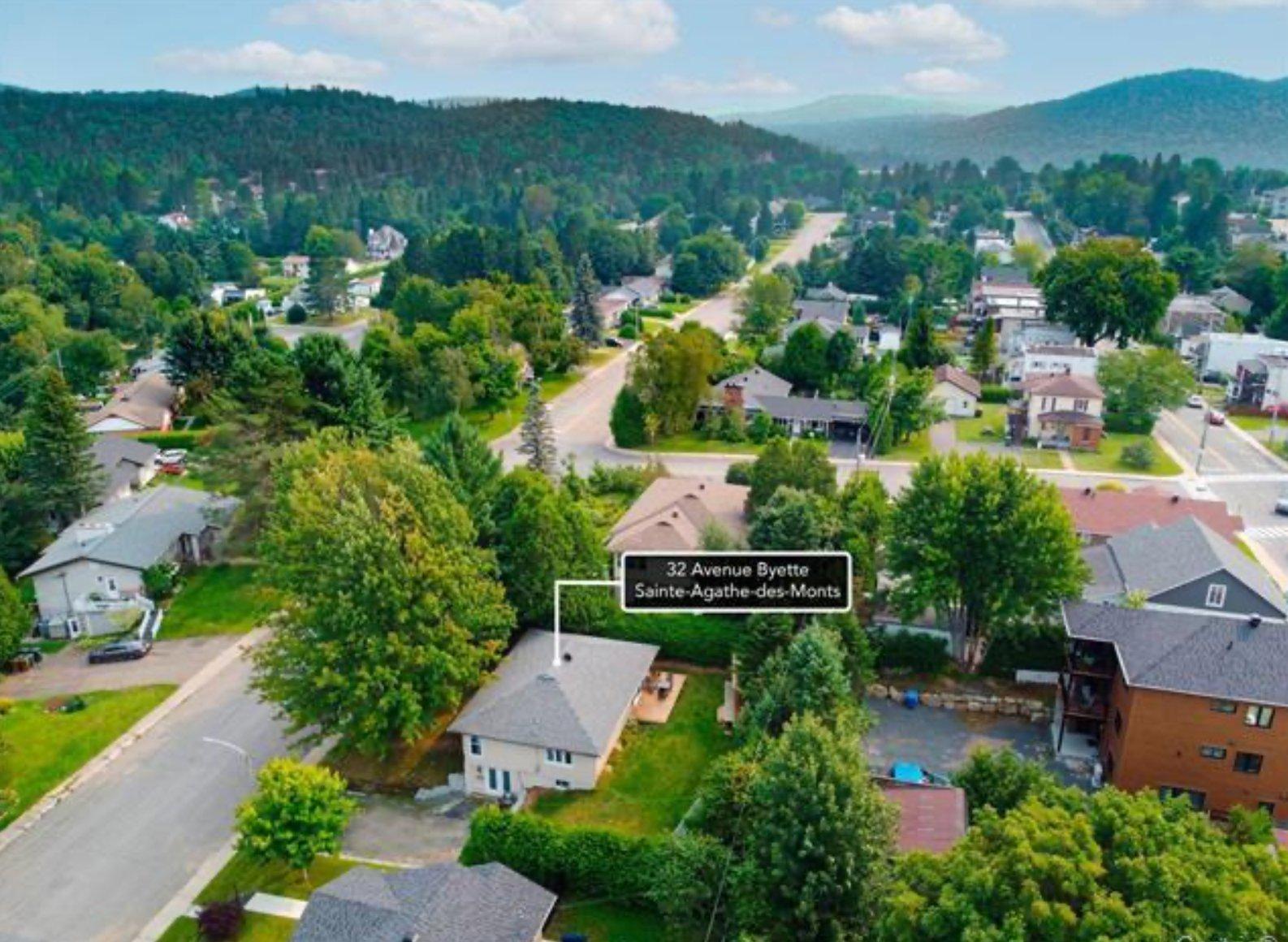 









32


Av. Byette

,
Sainte-Agathe-des-Monts,




QC
J8C2R4

