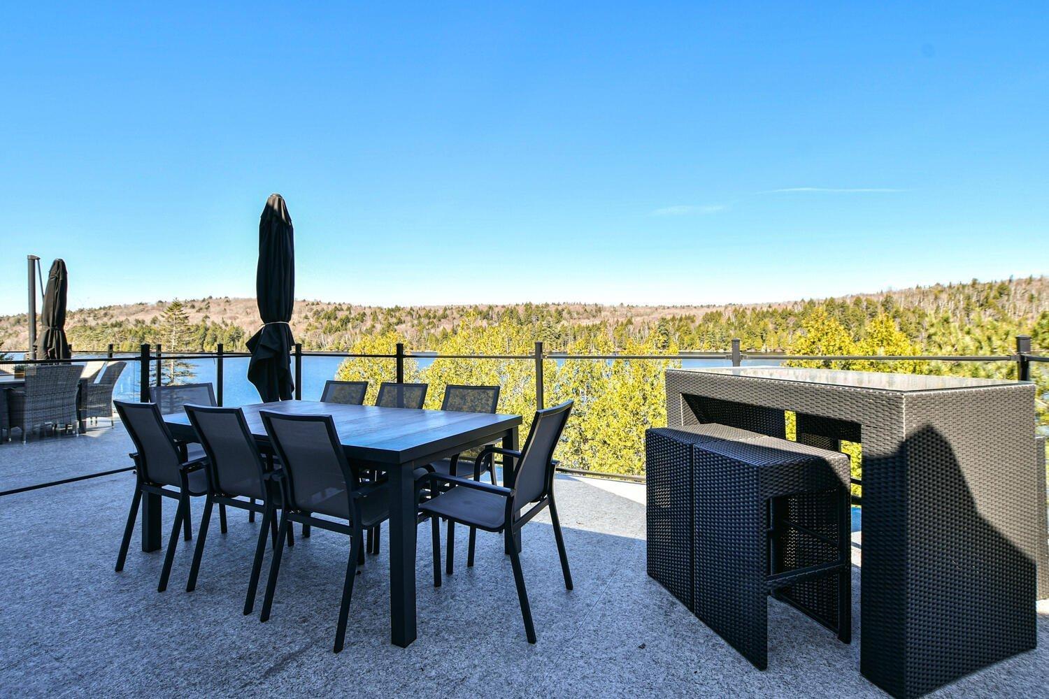 









6990

 - 6992


Ch. du Lac-Labelle

,
Labelle,




QC
J0T1H0

