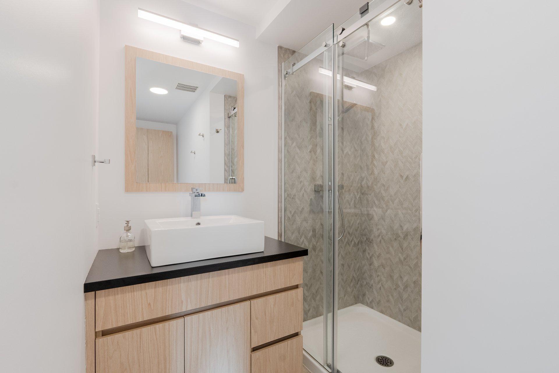 









860


Rue du Général-De Montcalm

,
Sherbrooke (Les Nations),




QC
J1H1J3

