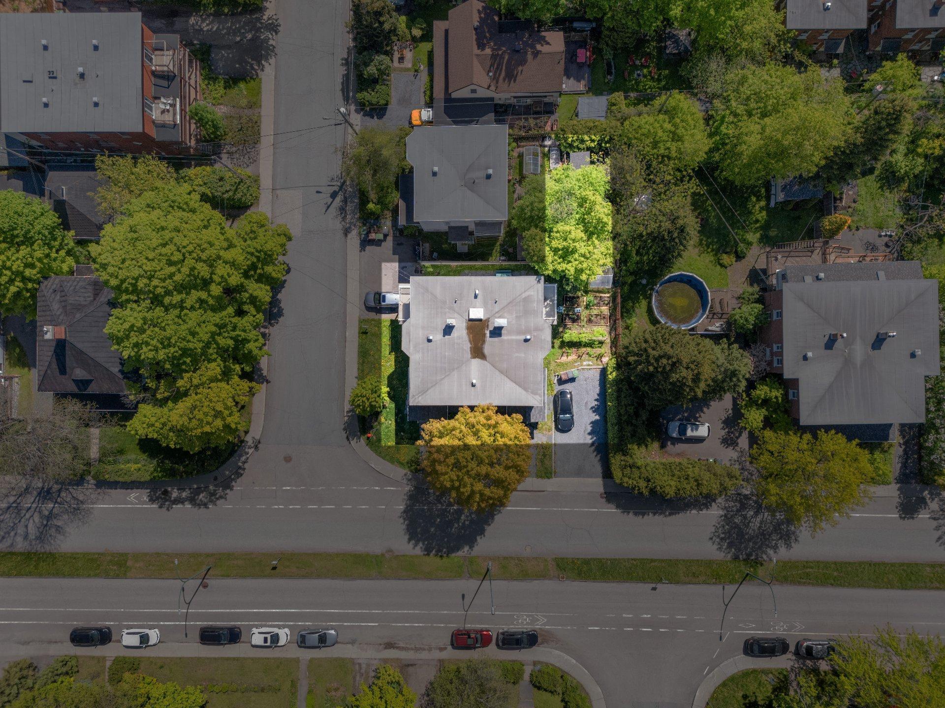 









860


Rue du Général-De Montcalm

,
Sherbrooke (Les Nations),




QC
J1H1J3

