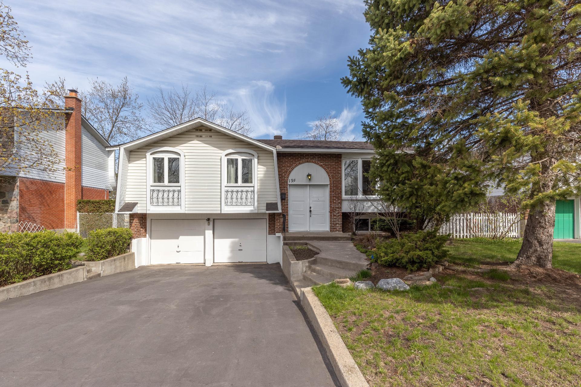 









135


Rue Chapleau

,
Dollard-des-Ormeaux,




QC
H9G1C1

