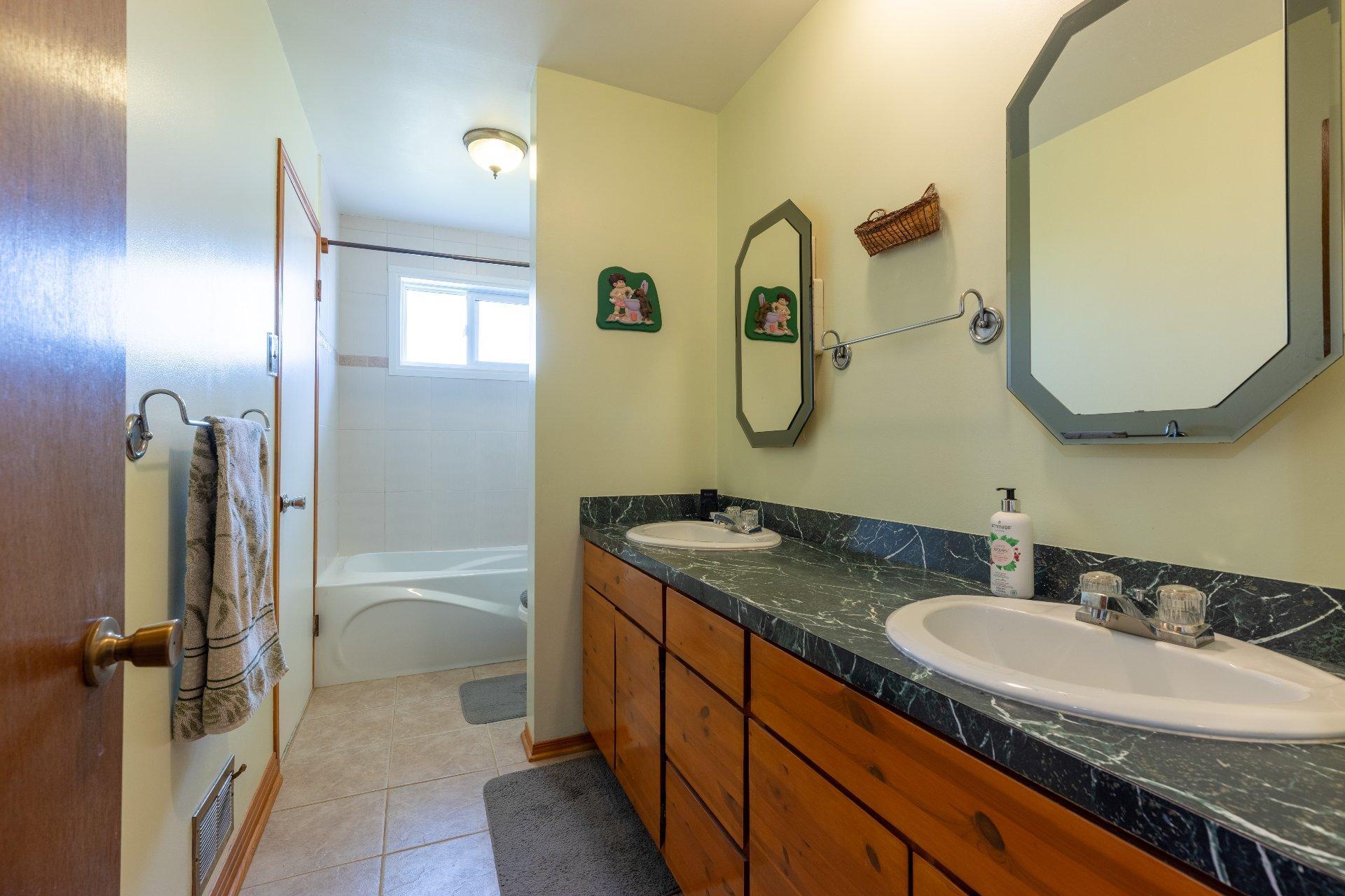 









135


Rue Chapleau

,
Dollard-des-Ormeaux,




QC
H9G1C1


