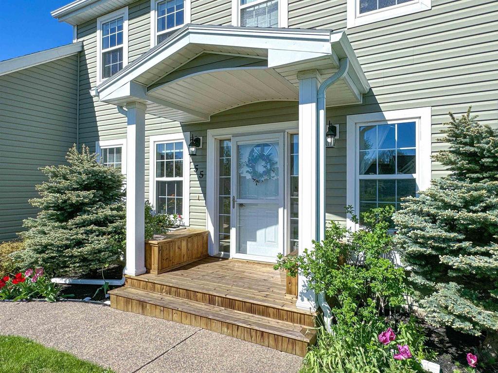 












55 Sheffield Crescent

,
Charlottetown,




PE
C1E 2G8

