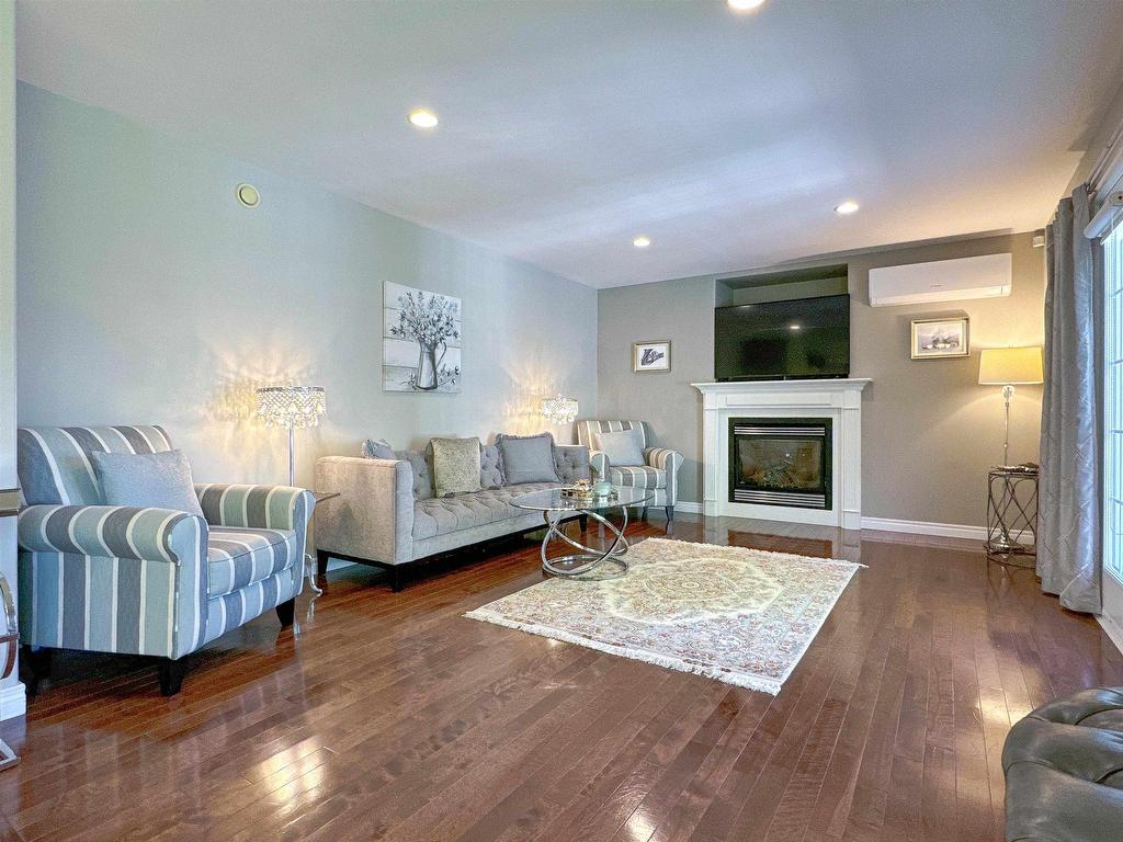 












55 Sheffield Crescent

,
Charlottetown,




PE
C1E 2G8

