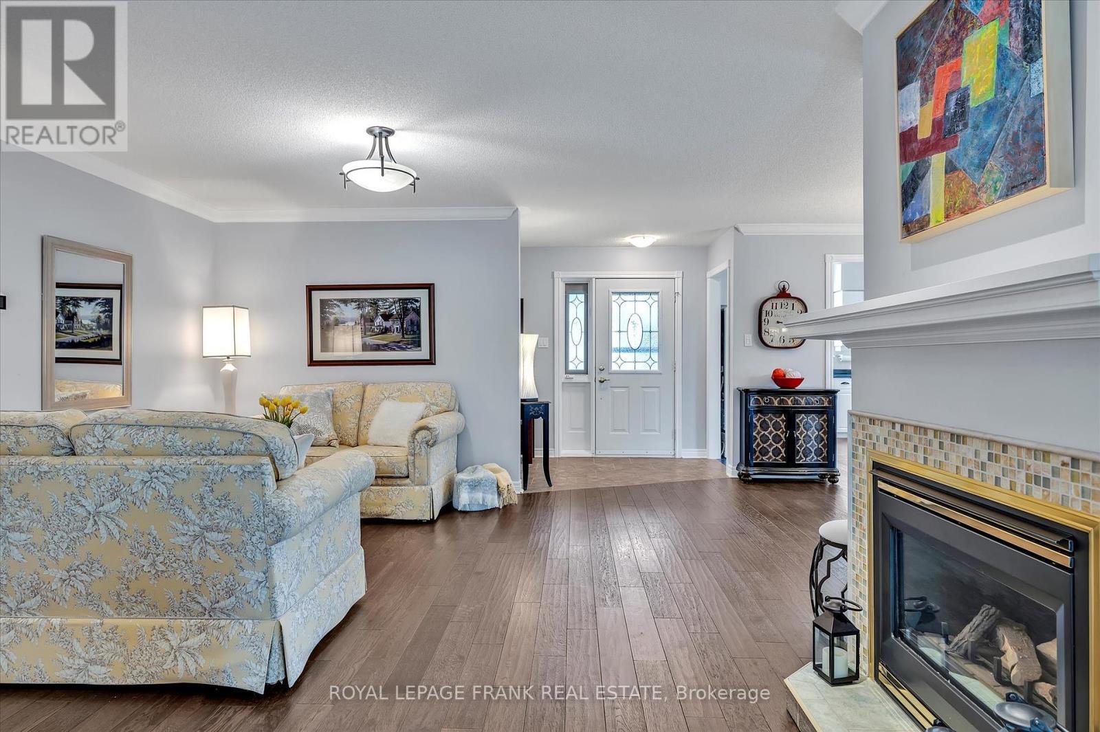 












31 - 300 FRANMOR DRIVE

,
Peterborough East (North),




Ontario
K9H7R2

