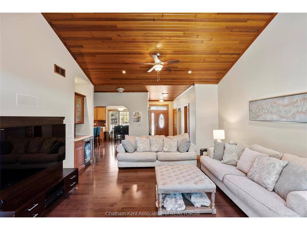 









22334


CHARING CROSS

Road,
Chatham,




ON
N7M 5H8

