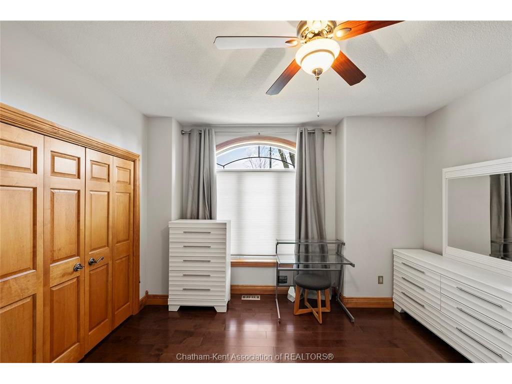 









22334


CHARING CROSS

Road,
Chatham,




ON
N7M 5H8

