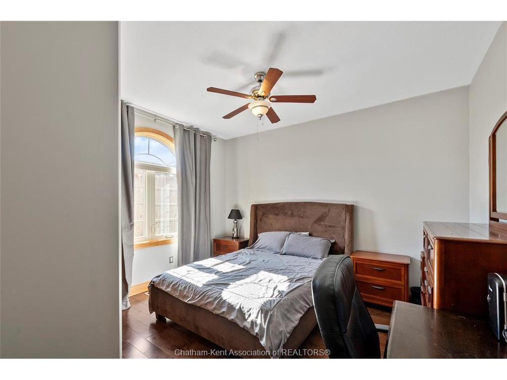 









22334


CHARING CROSS

Road,
Chatham,




ON
N7M 5H8

