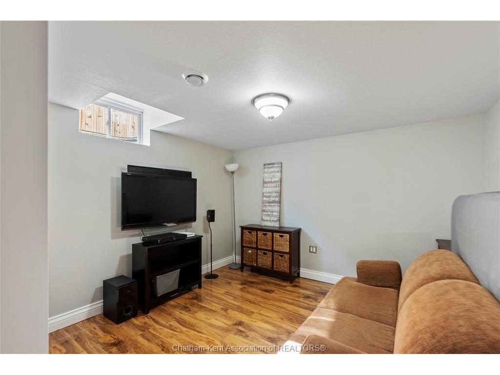 









22334


CHARING CROSS

Road,
Chatham,




ON
N7M 5H8

