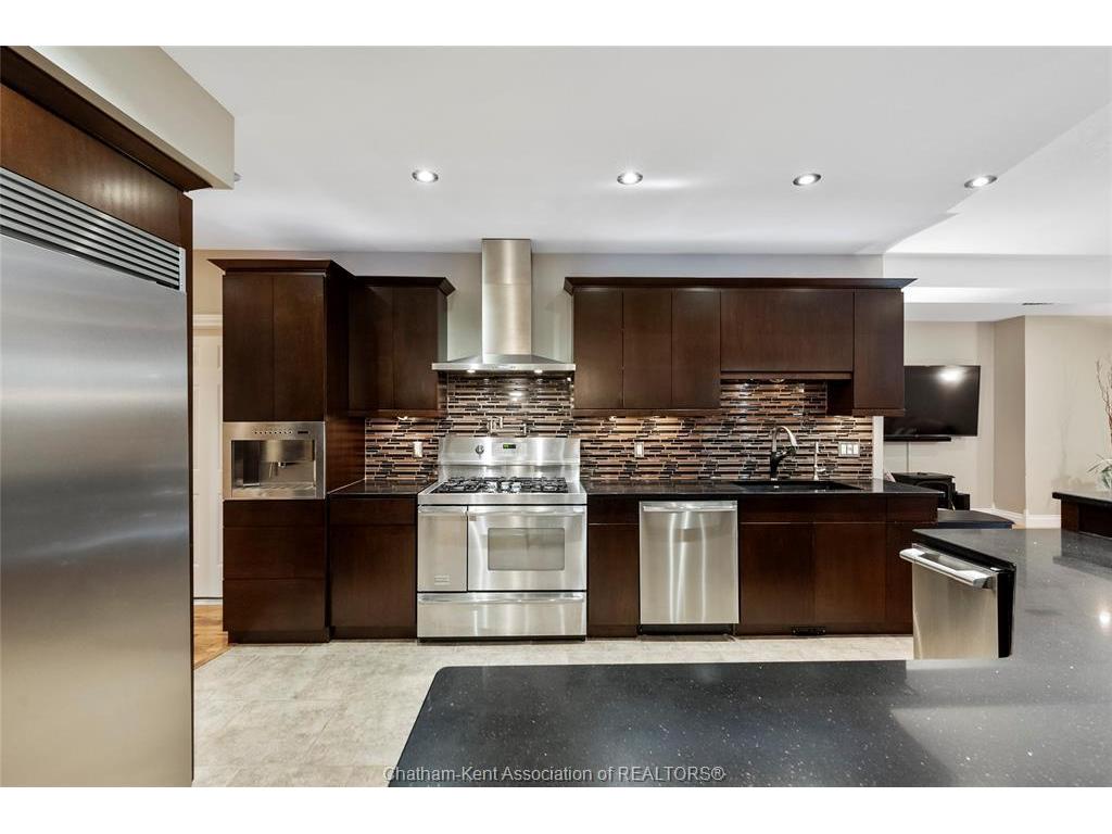 









22334


CHARING CROSS

Road,
Chatham,




ON
N7M 5H8

