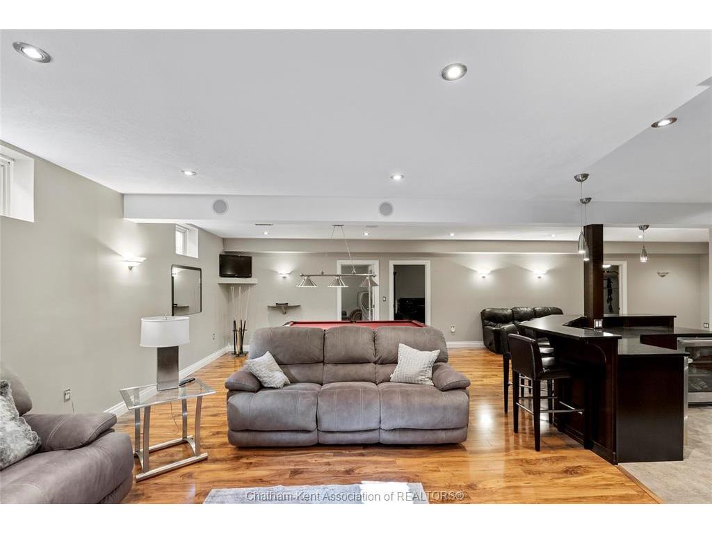 









22334


CHARING CROSS

Road,
Chatham,




ON
N7M 5H8

