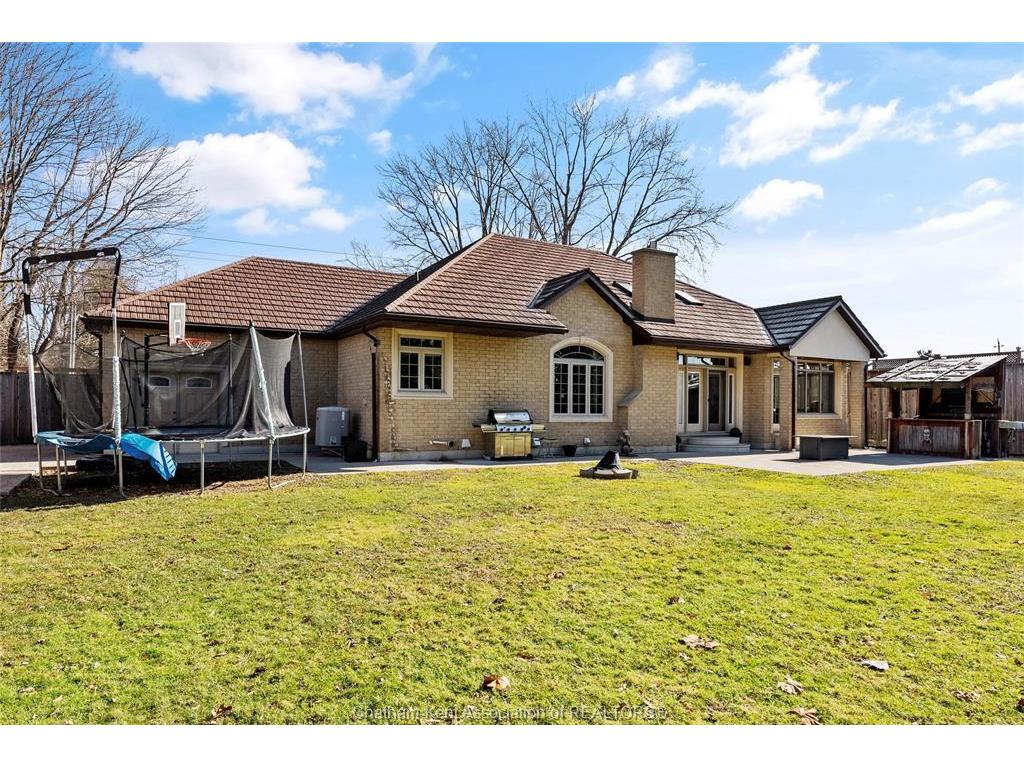 









22334


CHARING CROSS

Road,
Chatham,




ON
N7M 5H8

