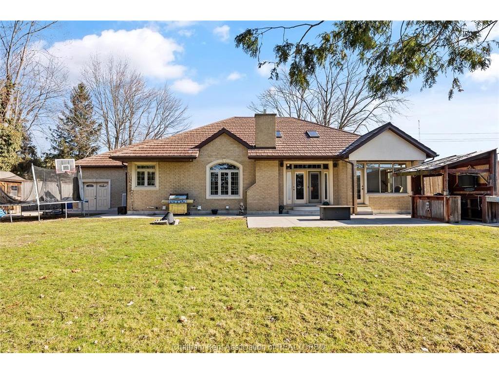 









22334


CHARING CROSS

Road,
Chatham,




ON
N7M 5H8

