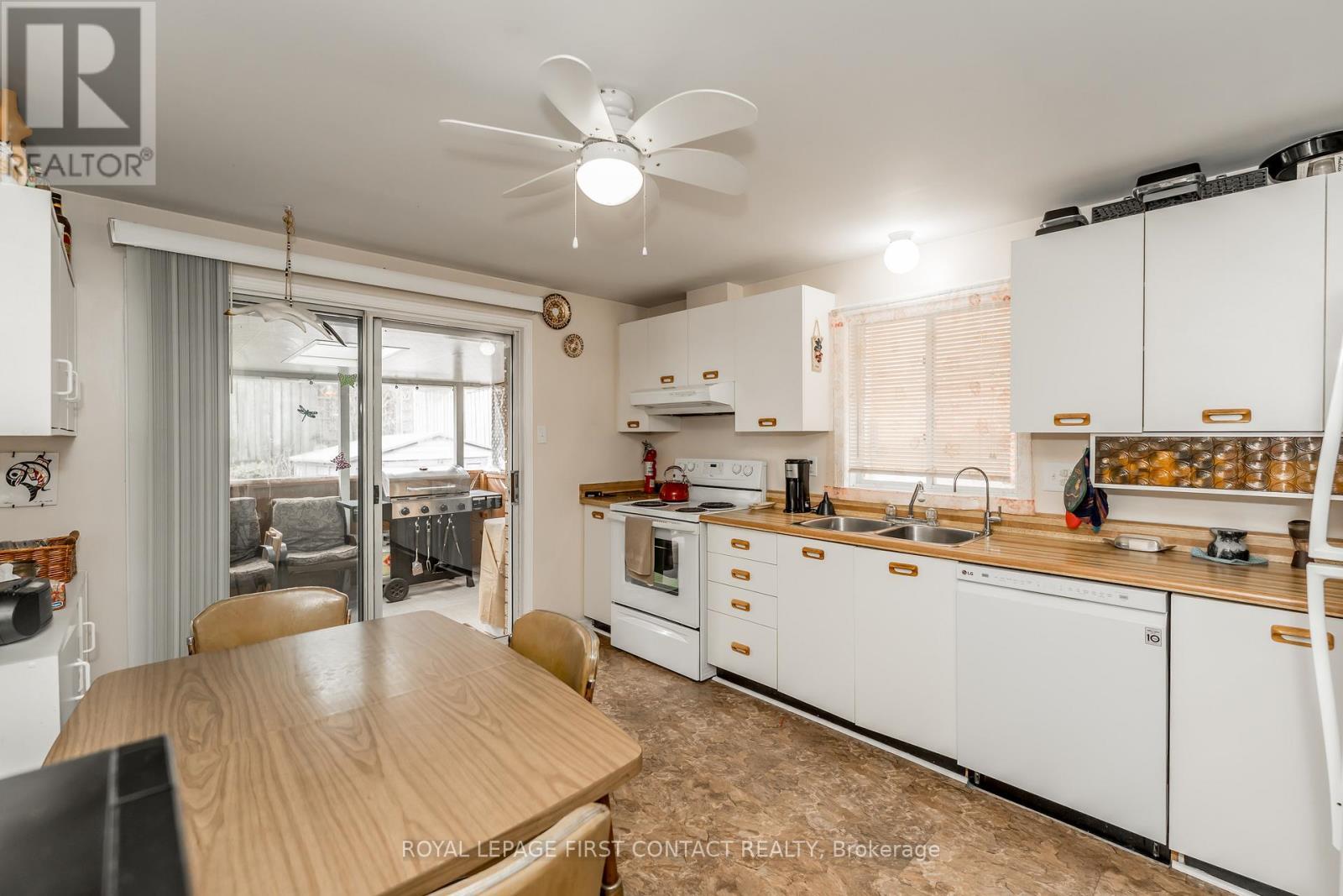 












91 IRWIN DRIVE

,
Barrie,




Ontario
L4N7A9

