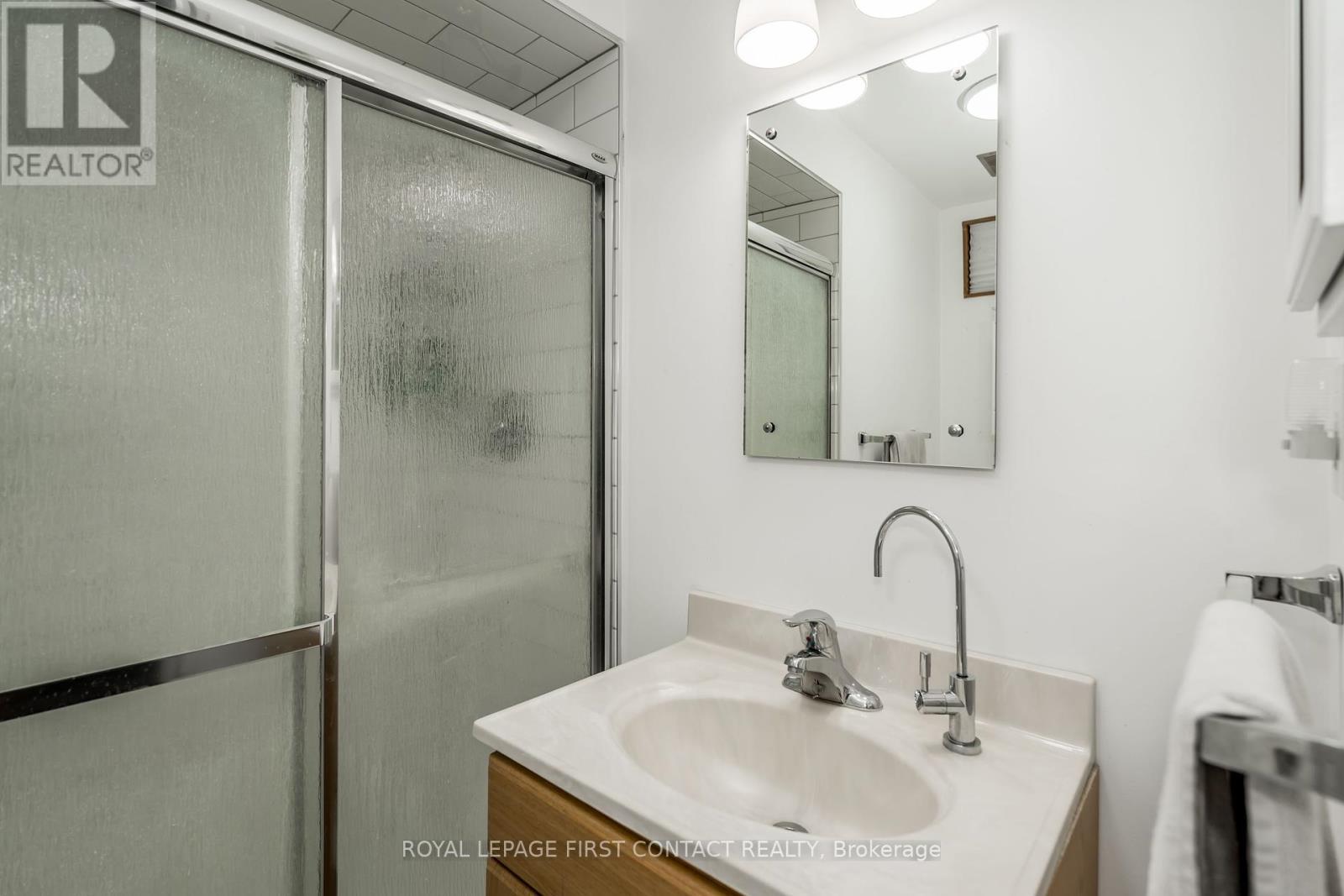












91 IRWIN DRIVE

,
Barrie,




Ontario
L4N7A9


