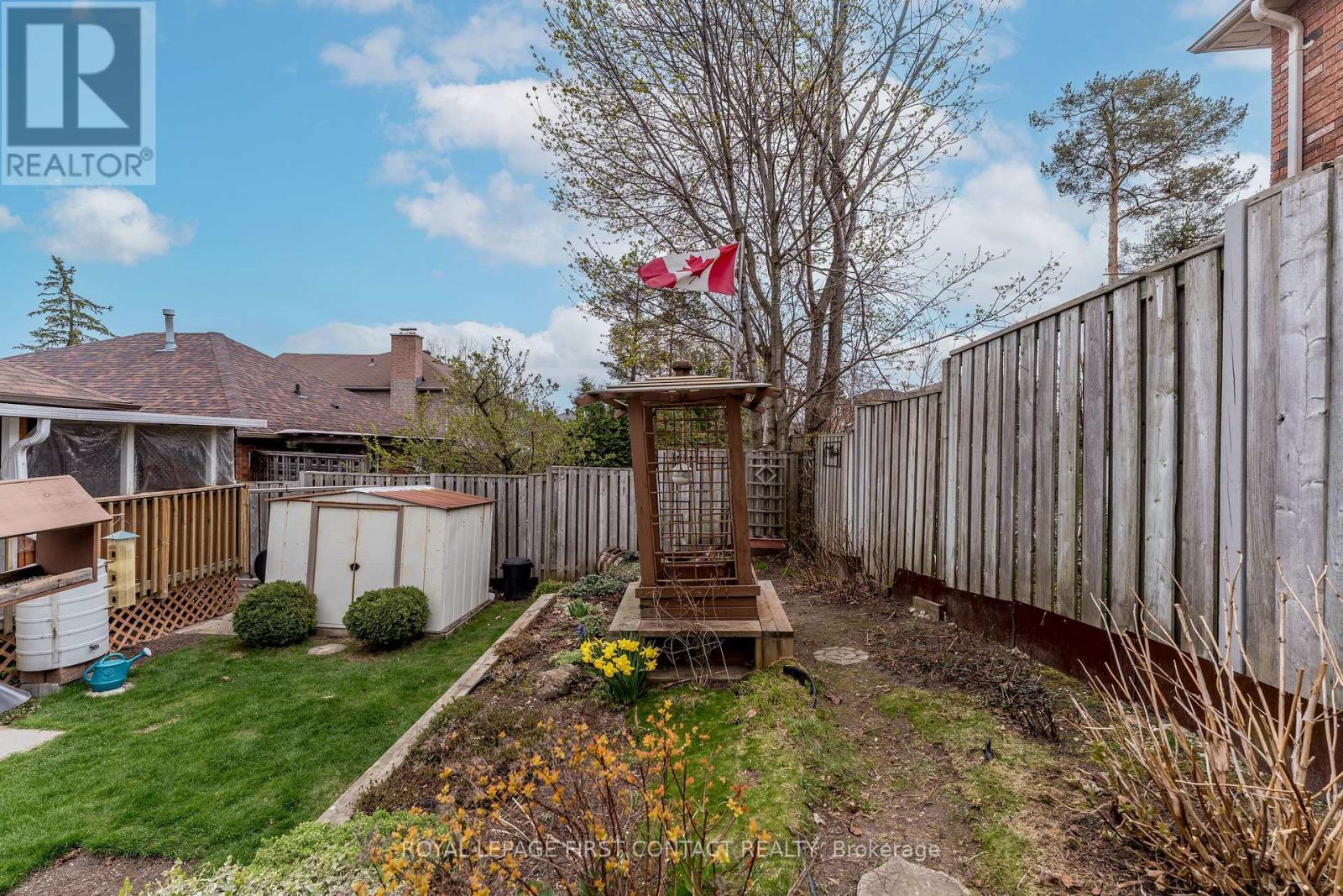 












91 IRWIN DRIVE

,
Barrie,




Ontario
L4N7A9

