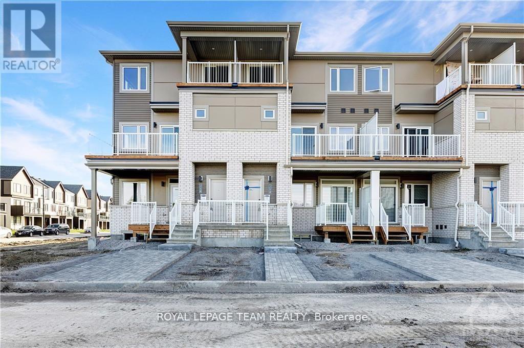 












214 VERULAM STREET

,
Ottawa,




Ontario
K2J7J5

